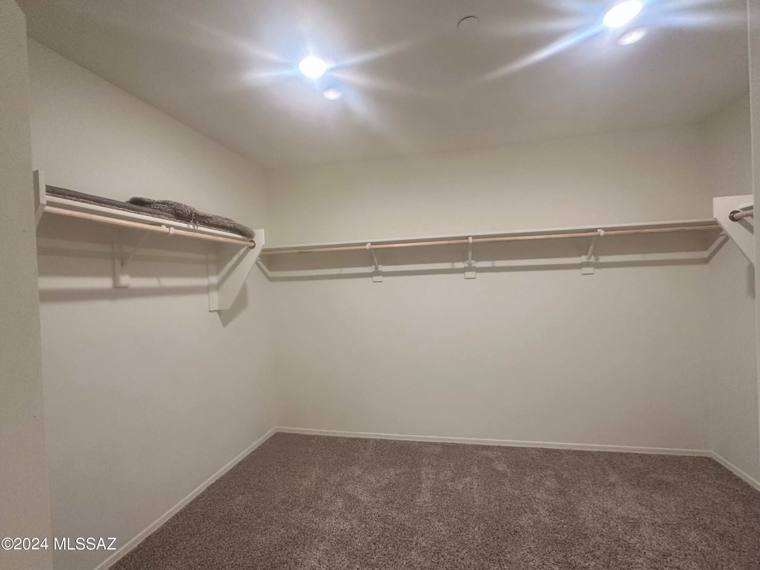 La Estancia De Tucson (1-330) - Residential Lease