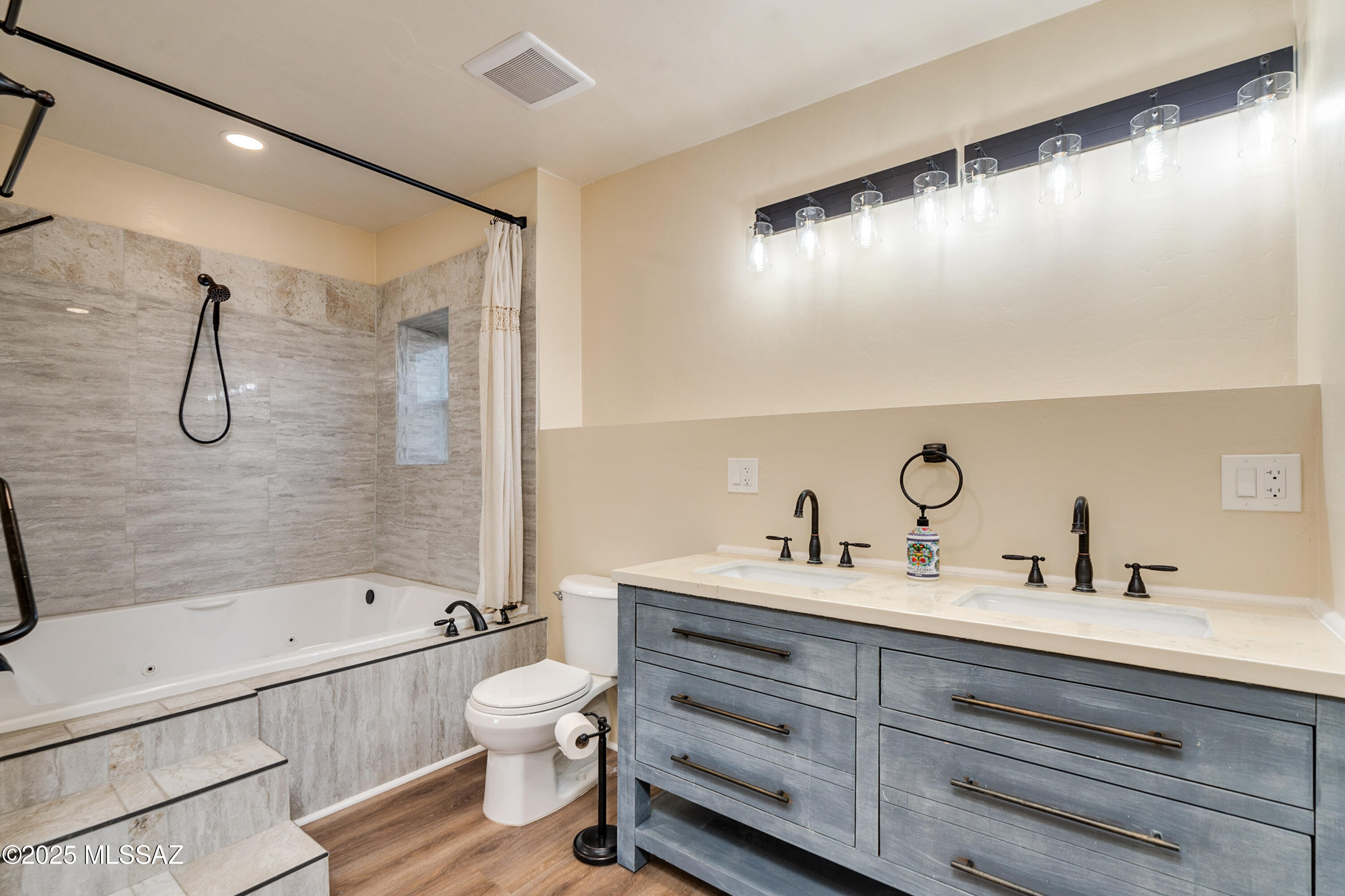 Casas Adobes Estates (501-540) - Residential