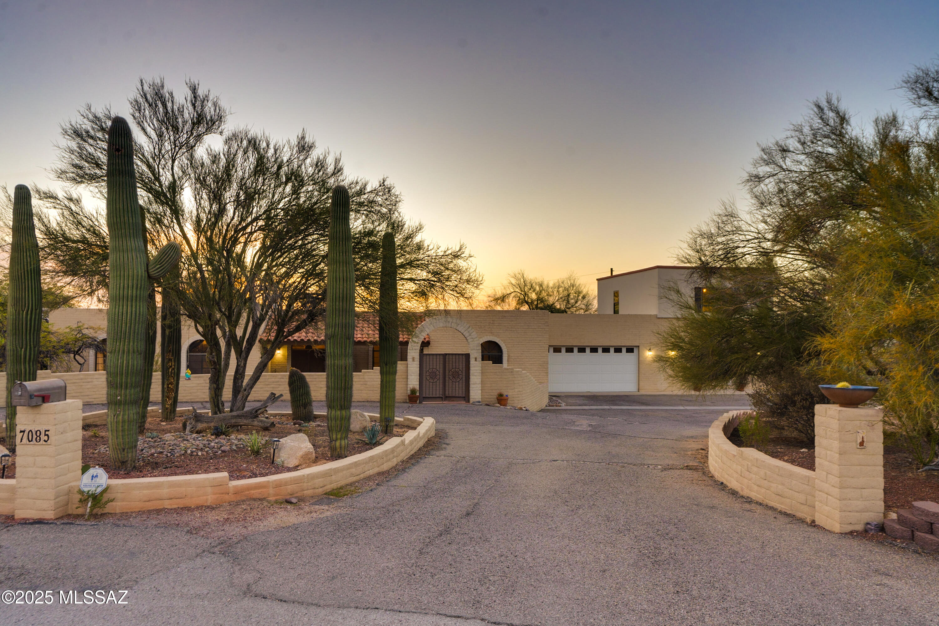 Casas Adobes Estates (501-540) - Residential