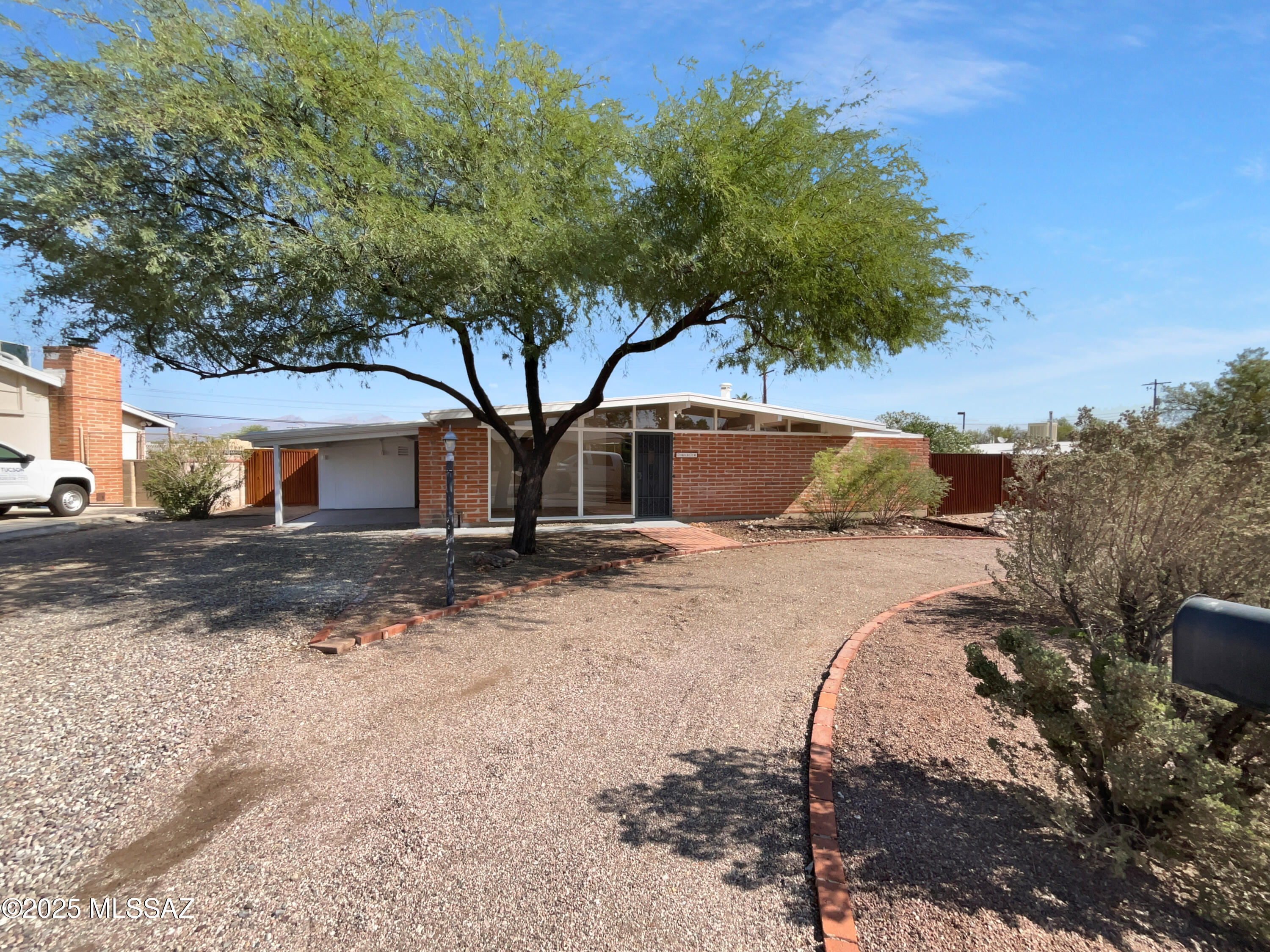 Vista Del Sahuaro - Residential