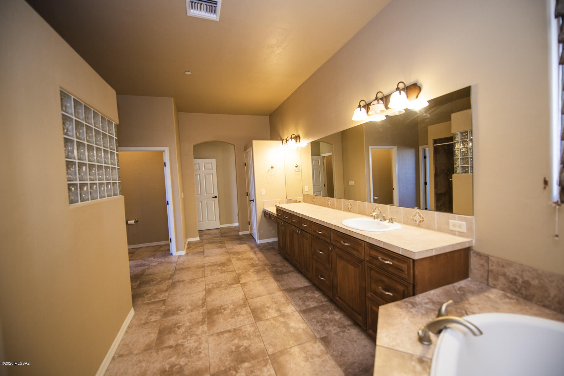 Coyote Creek (1-395) - Residential
