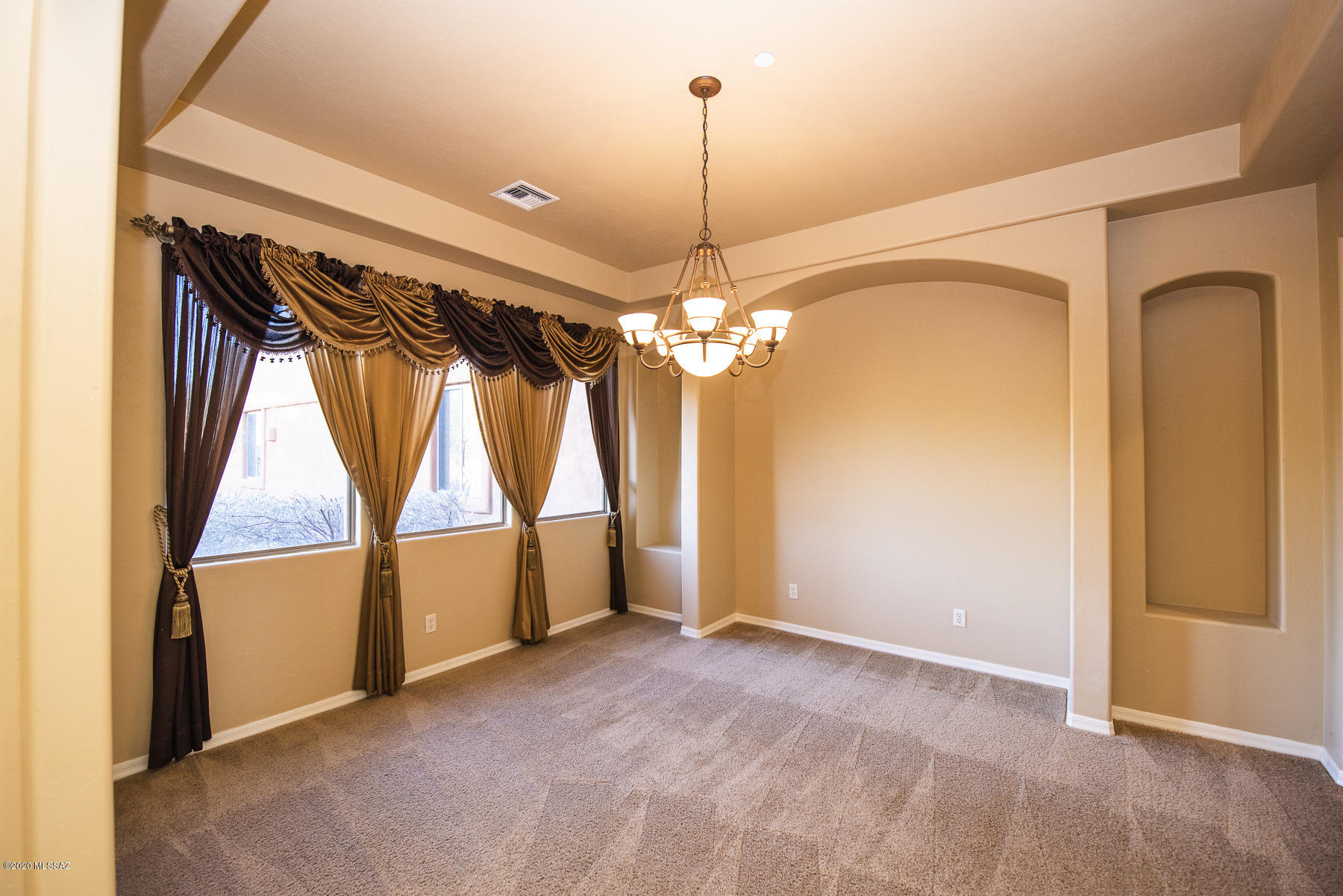 Coyote Creek (1-395) - Residential