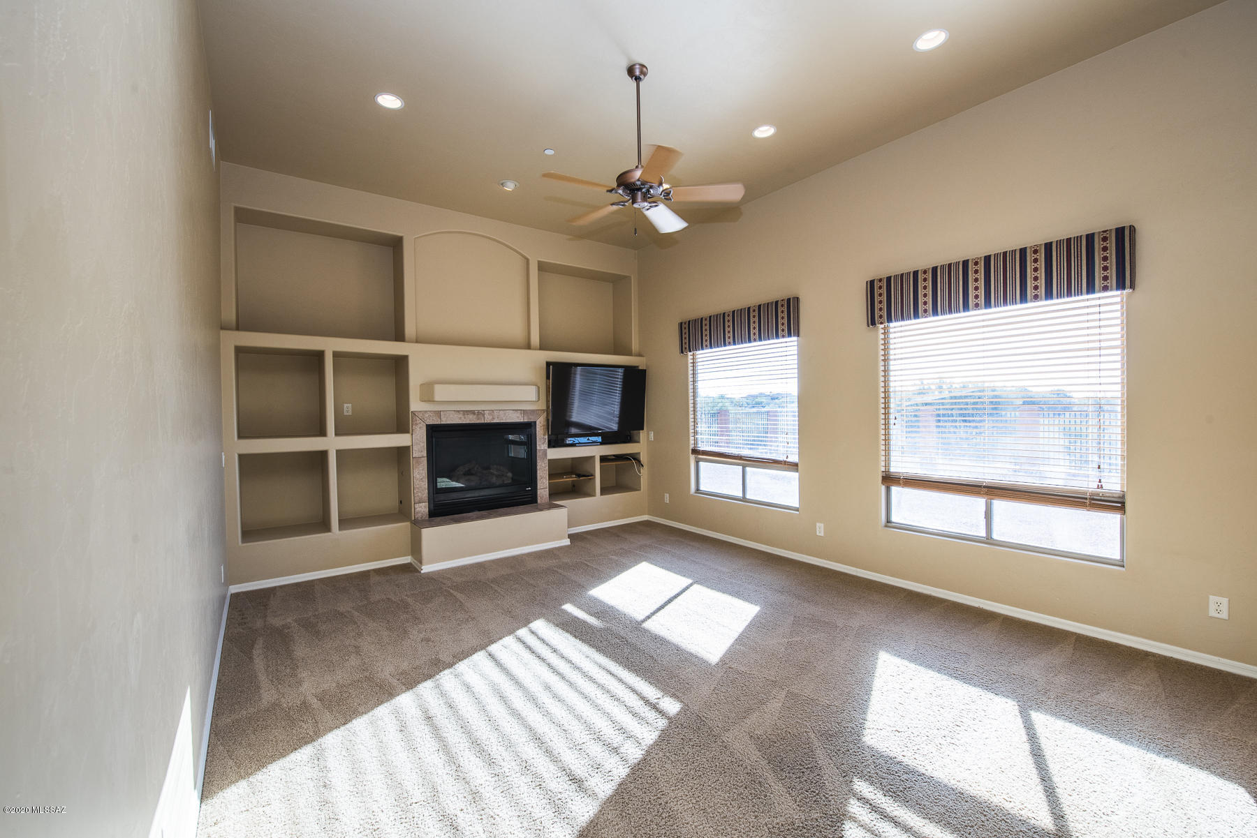 Coyote Creek (1-395) - Residential