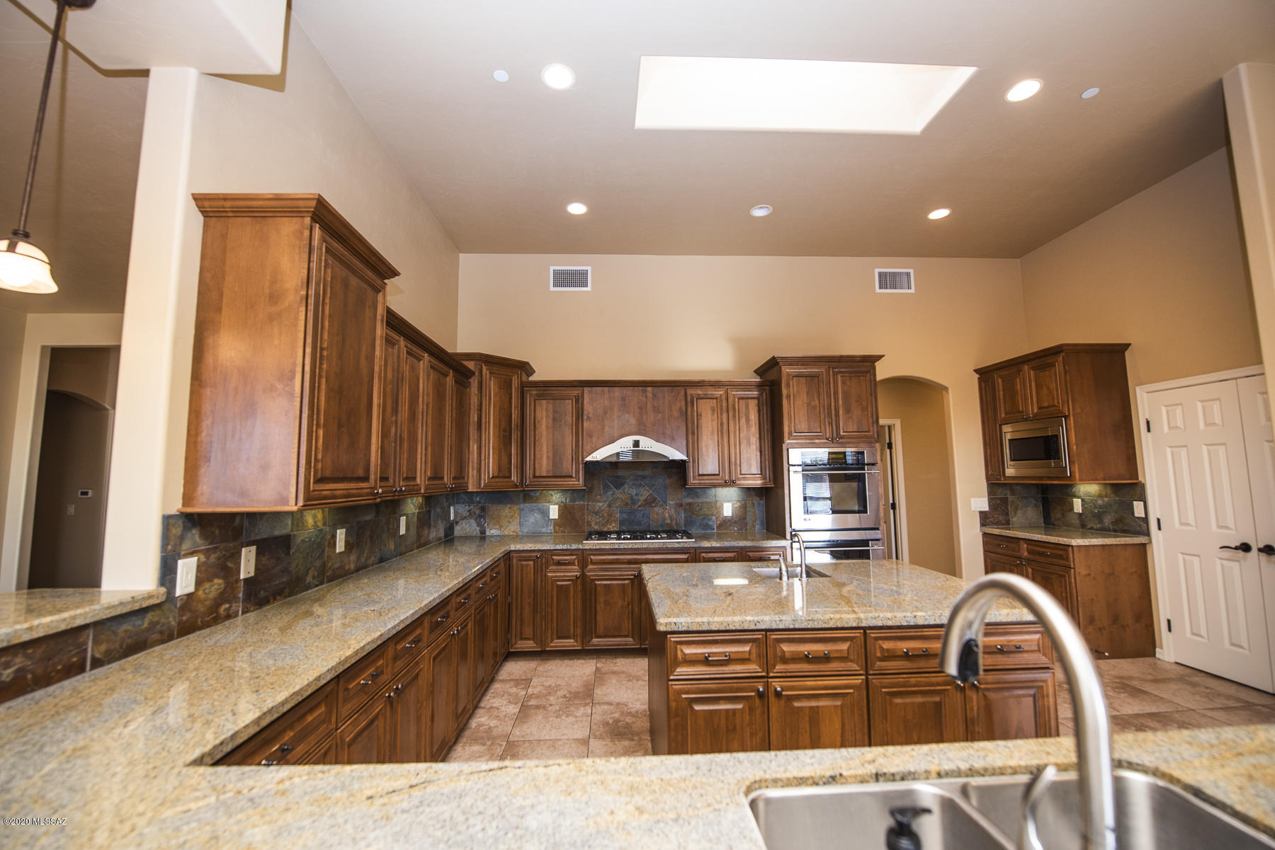Coyote Creek (1-395) - Residential