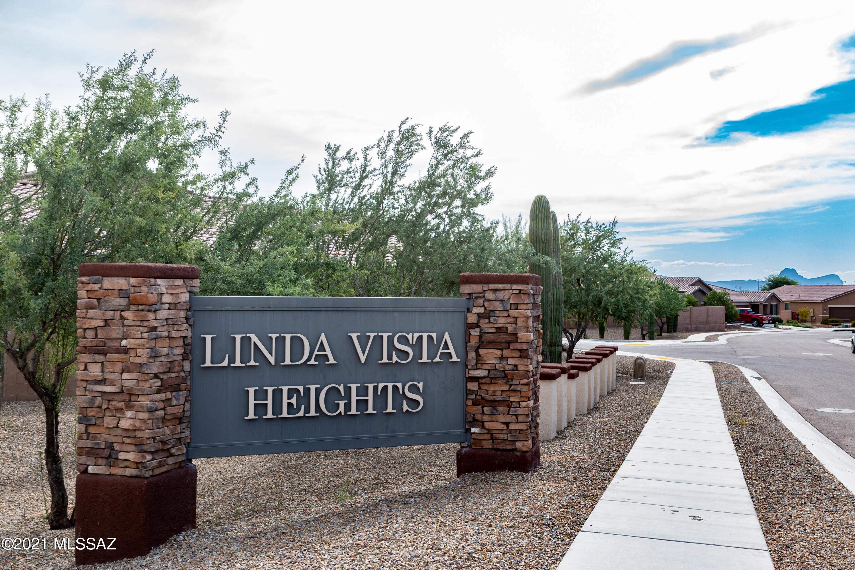 Las Lindas(1-76) - Residential