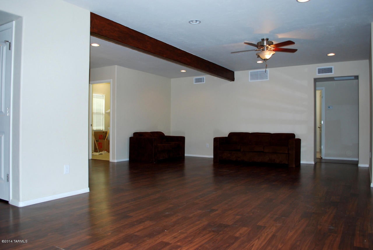 Unsubdivided - Residential Lease