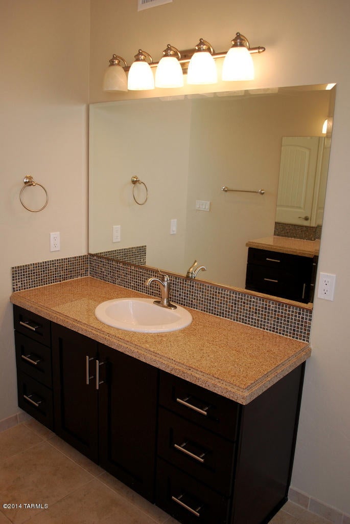 Unsubdivided - Residential Lease