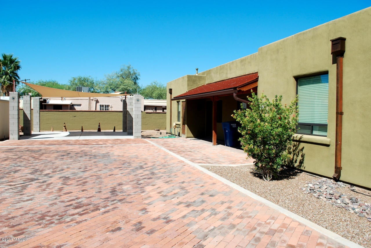 Unsubdivided - Residential Lease