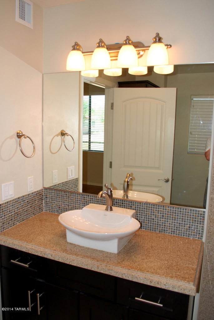 Unsubdivided - Residential Lease