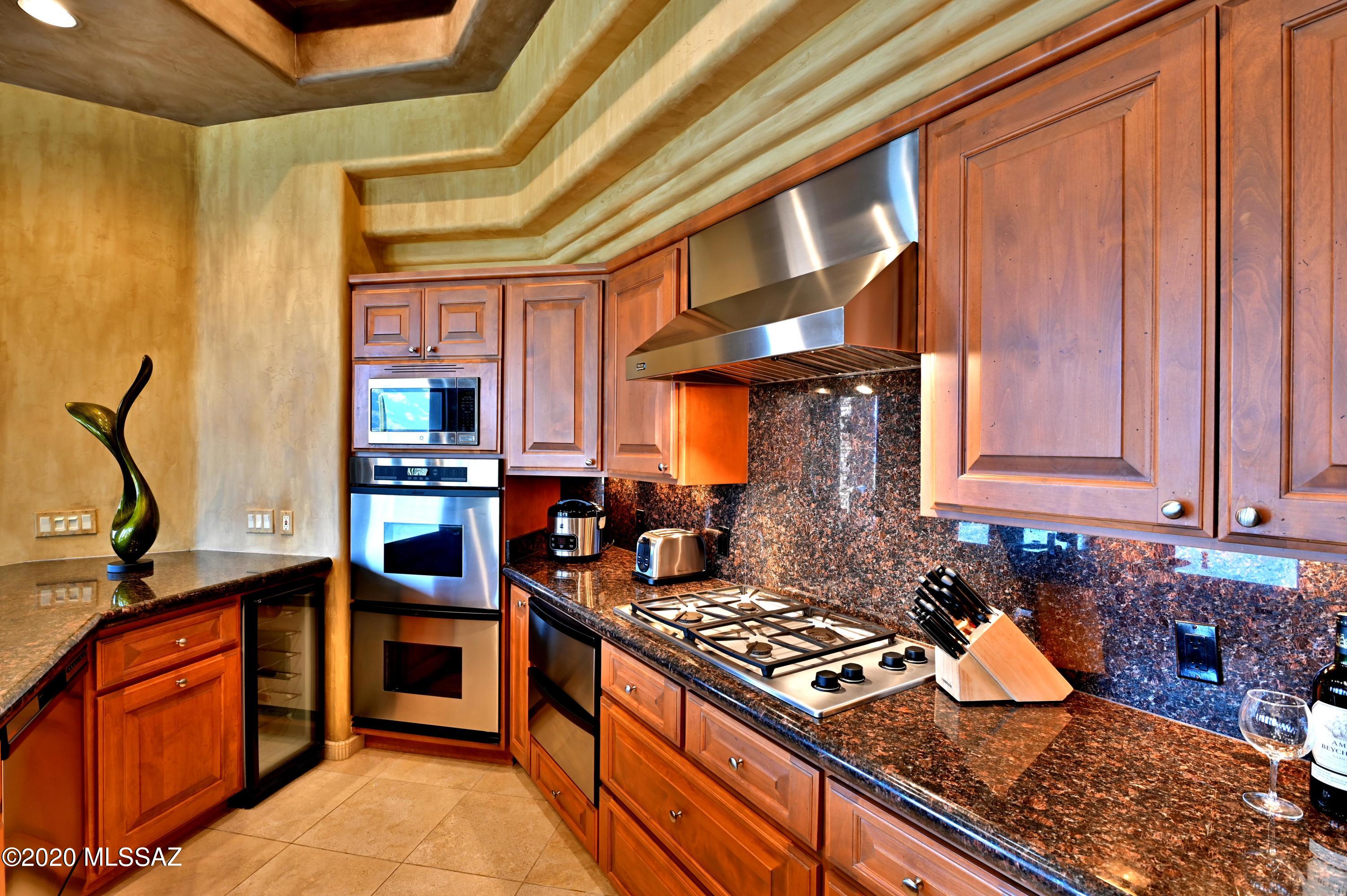 Honey Bee Canyon Estates - Residential