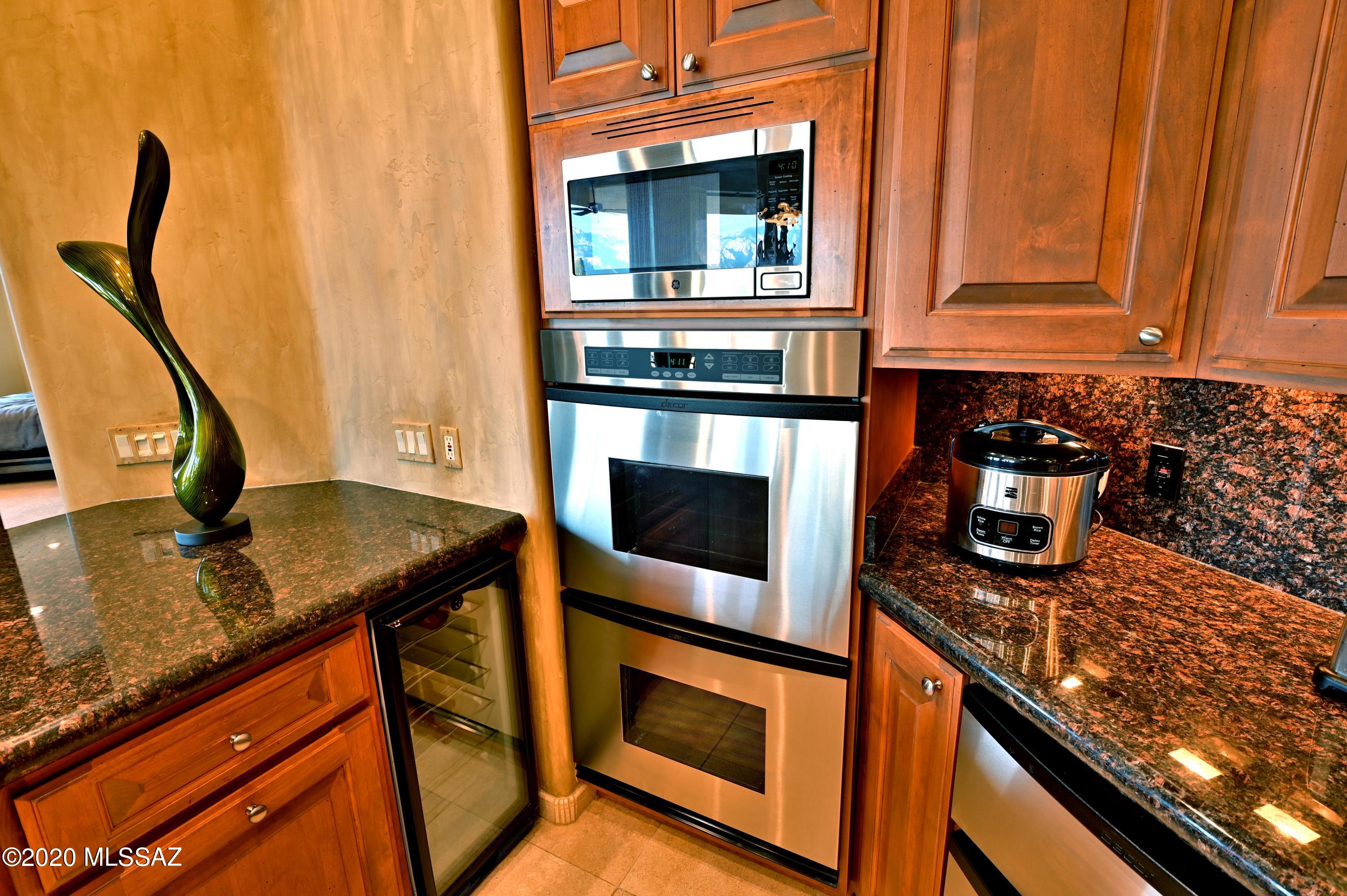 Honey Bee Canyon Estates - Residential