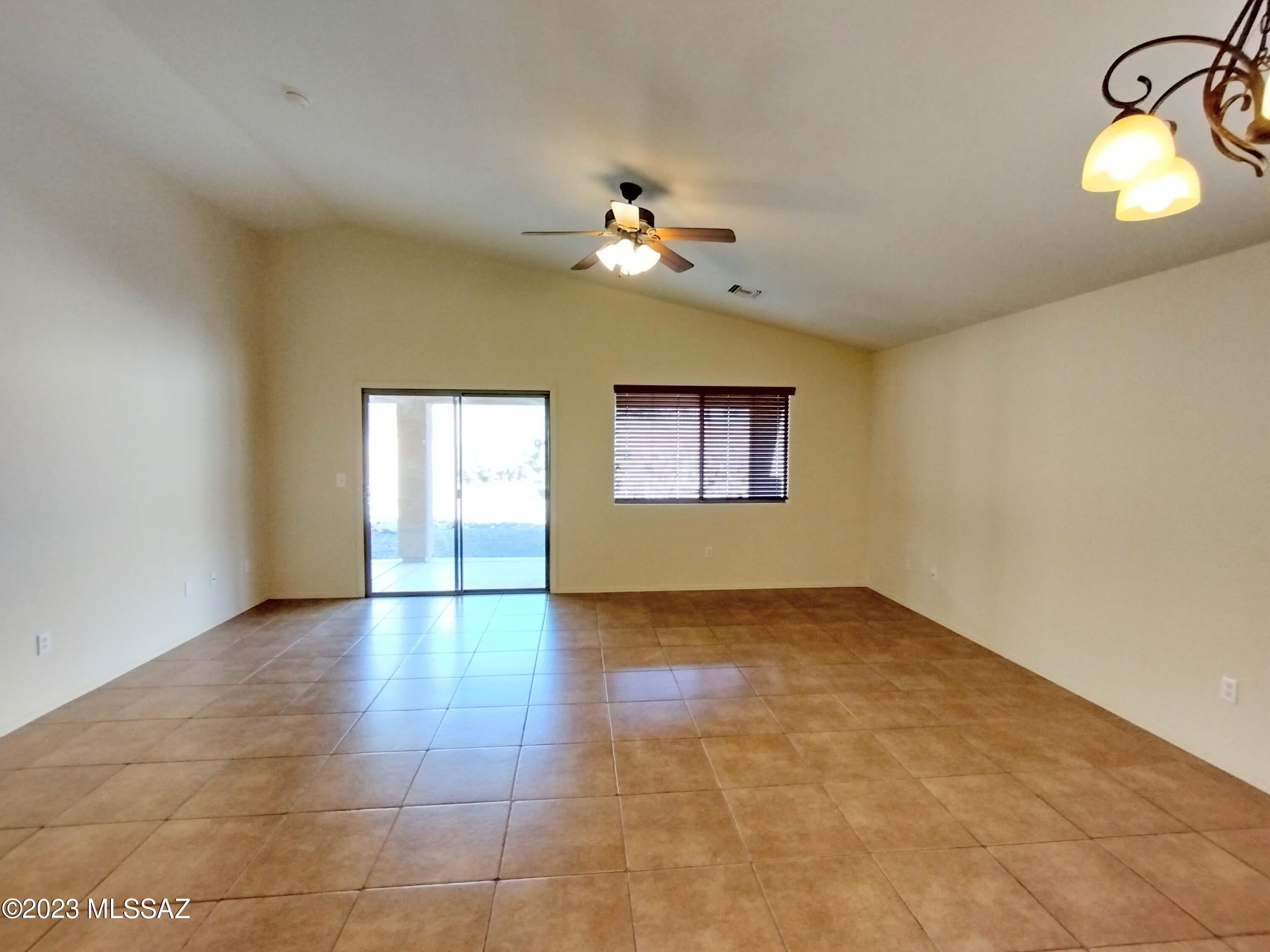Mountain Manor View - Residential Lease