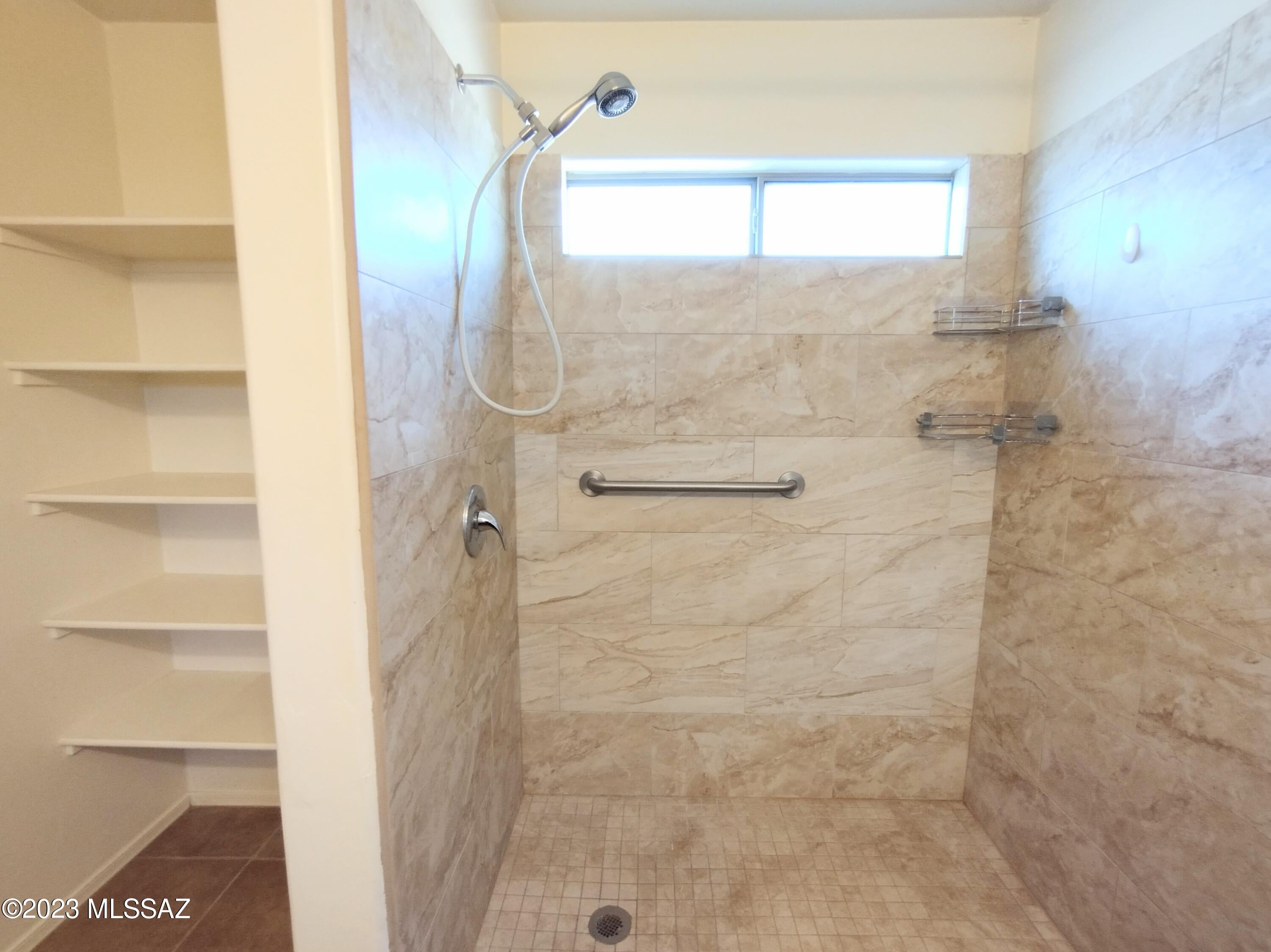 Mountain Manor View - Residential Lease