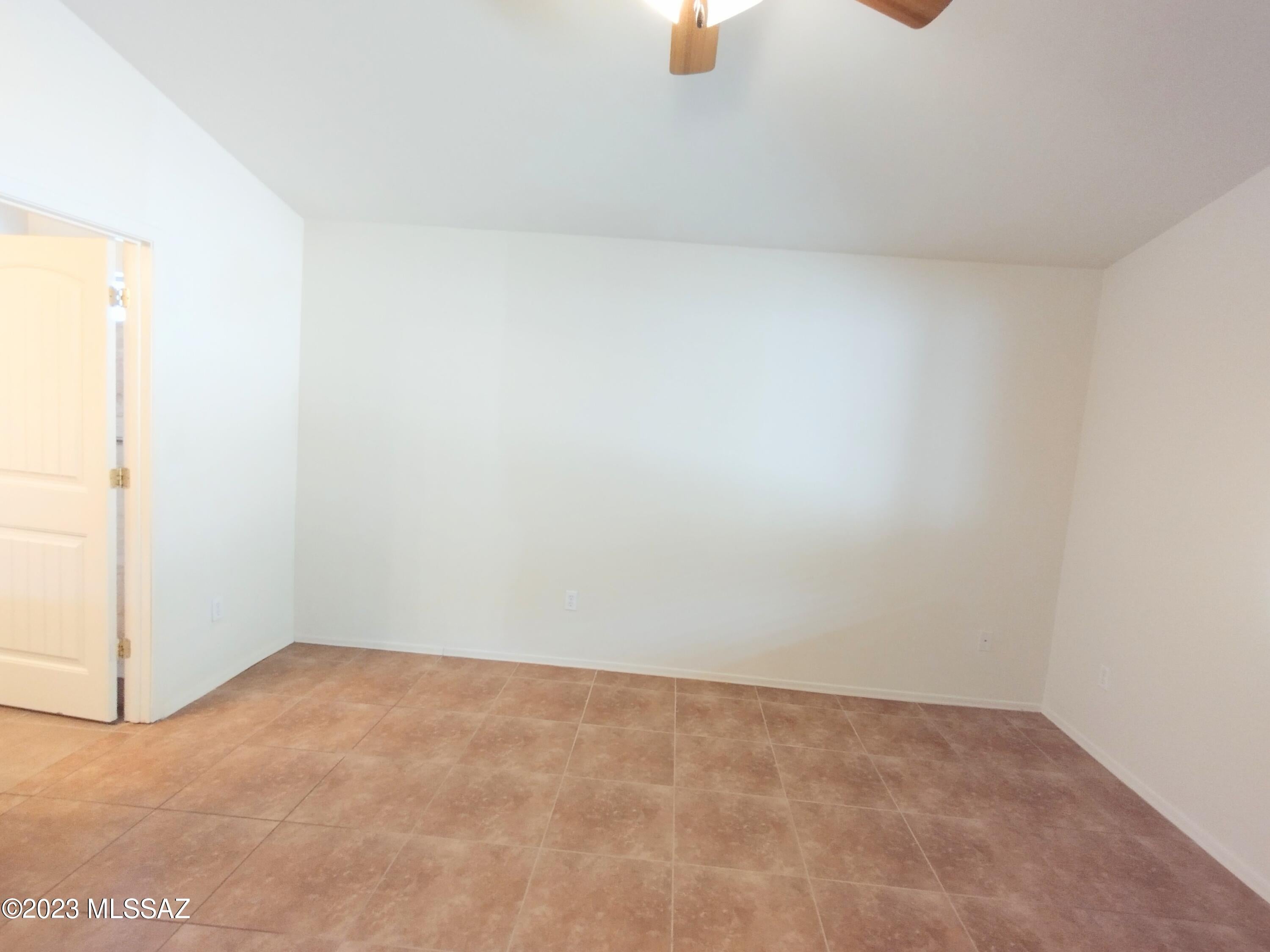 Mountain Manor View - Residential Lease