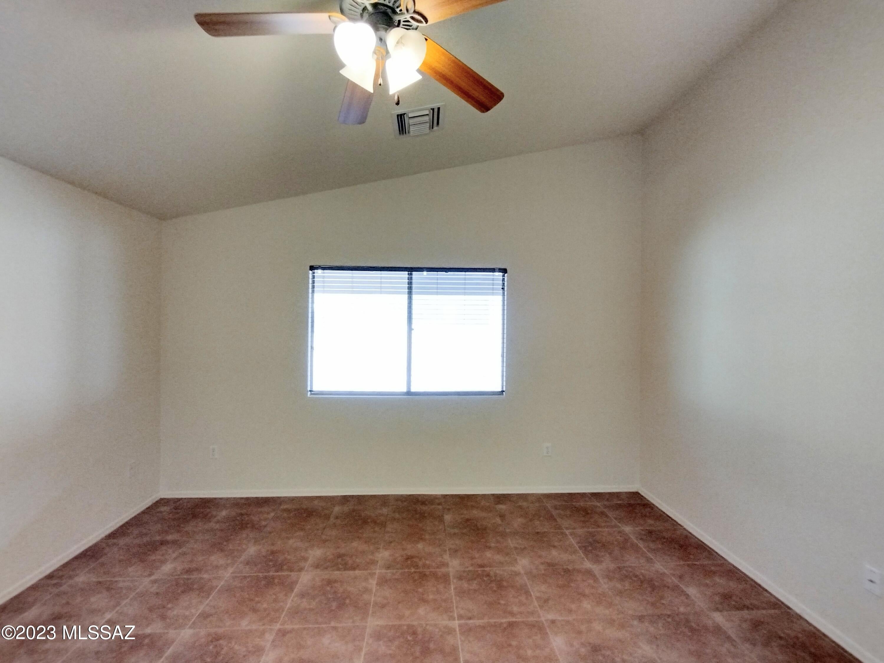 Mountain Manor View - Residential Lease