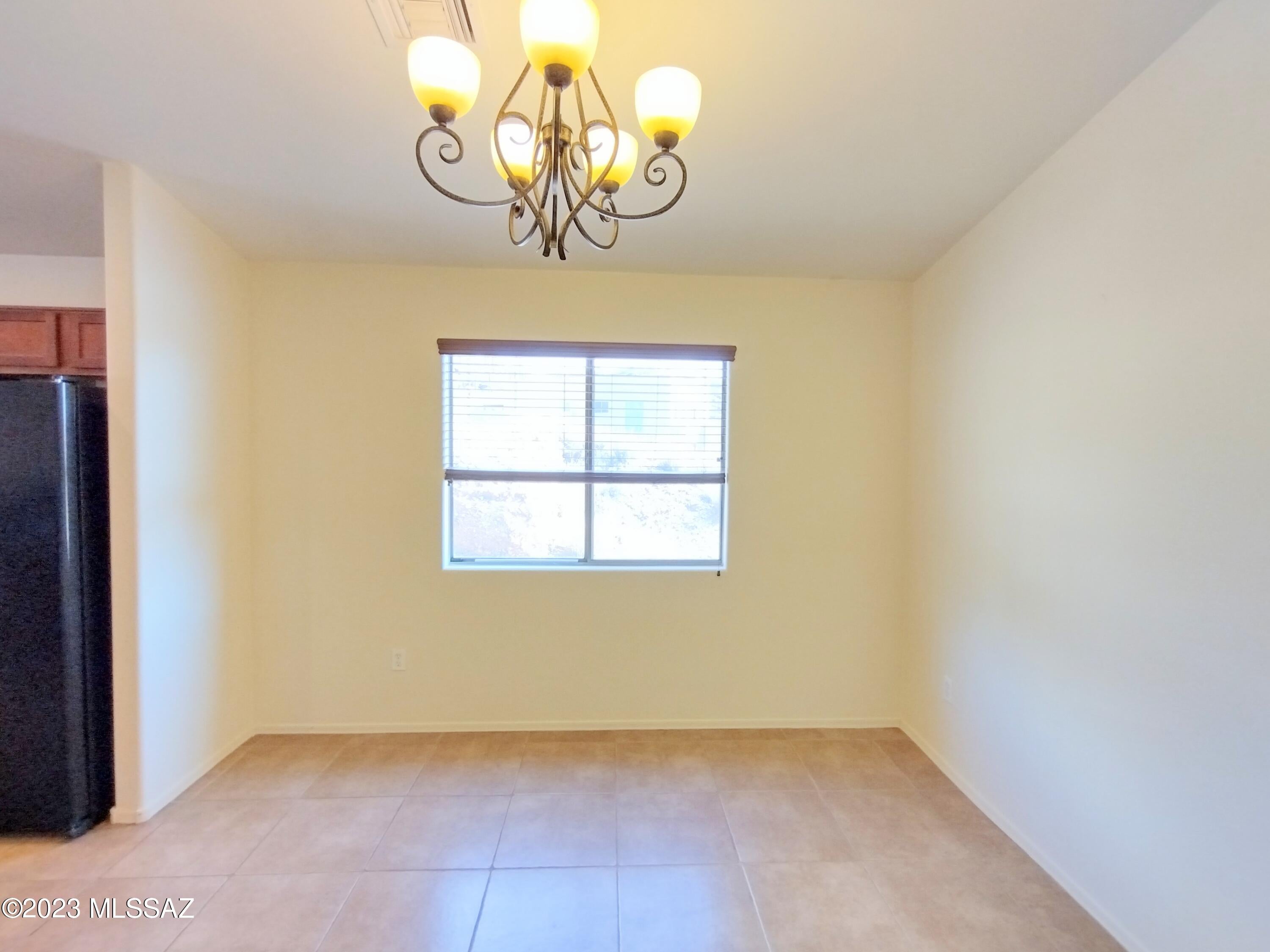Mountain Manor View - Residential Lease