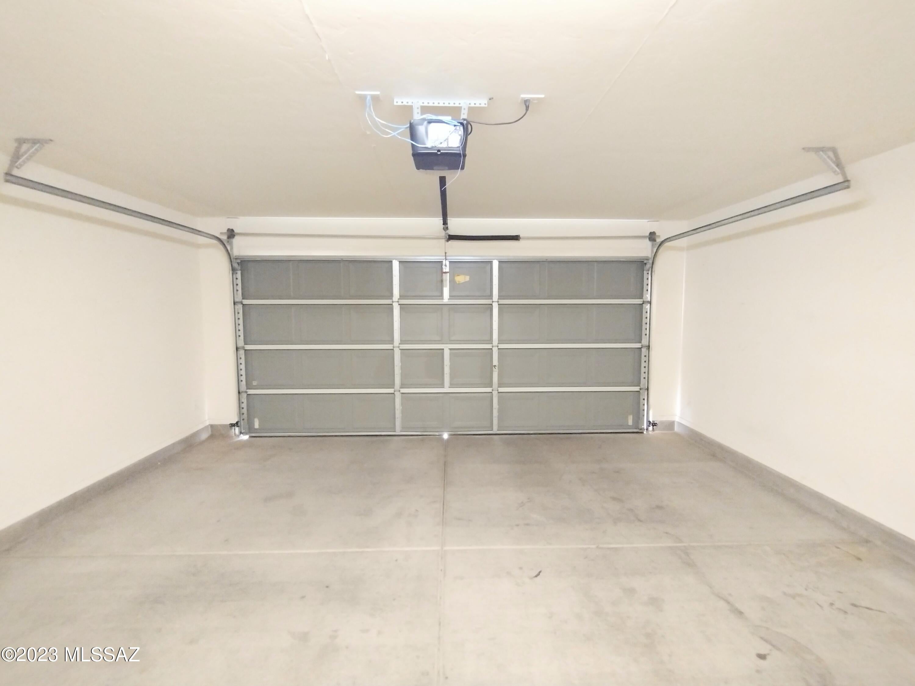 Mountain Manor View - Residential Lease