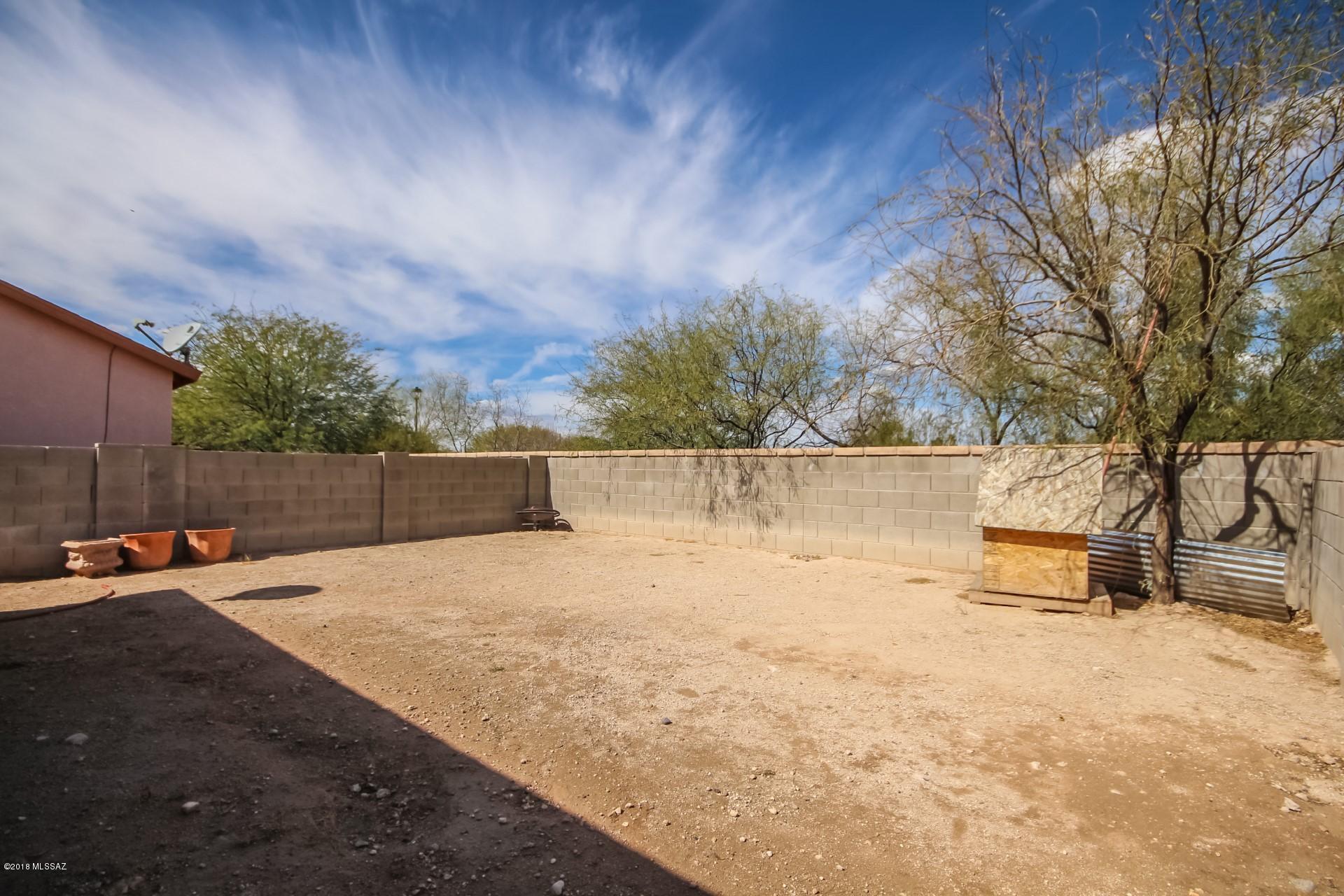 Tres Pueblos - Residential