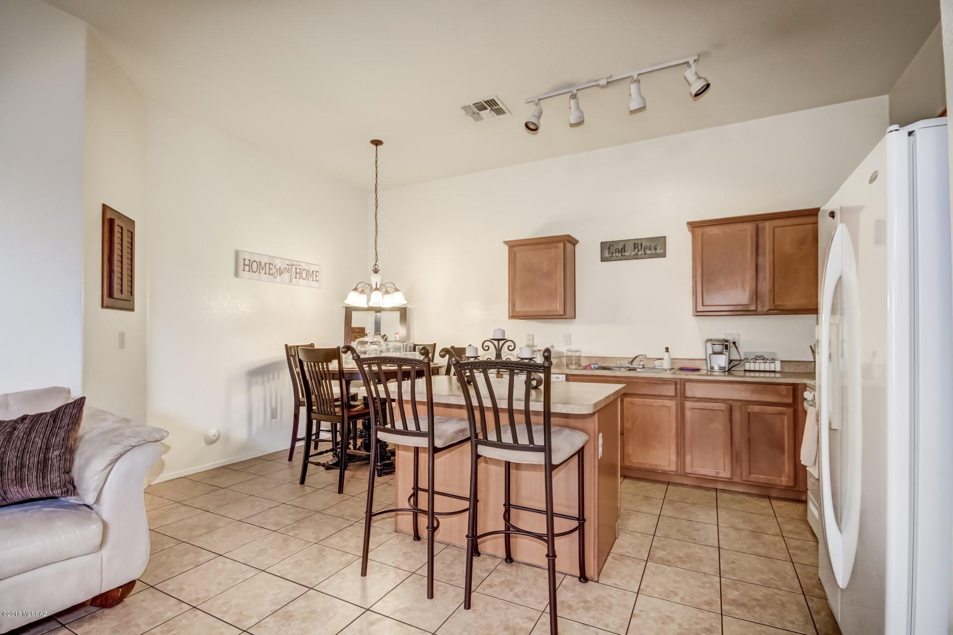 Tres Pueblos - Residential