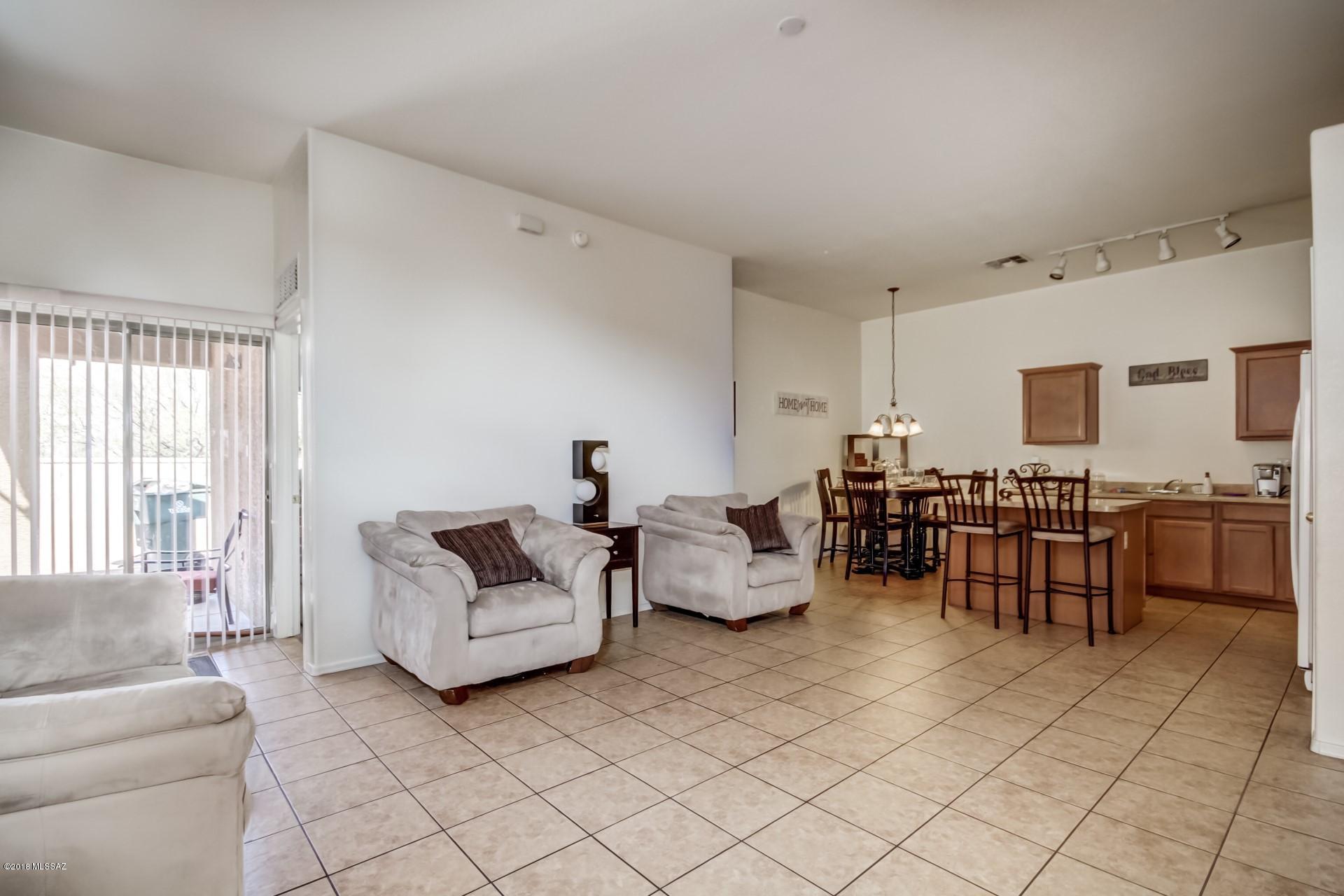 Tres Pueblos - Residential