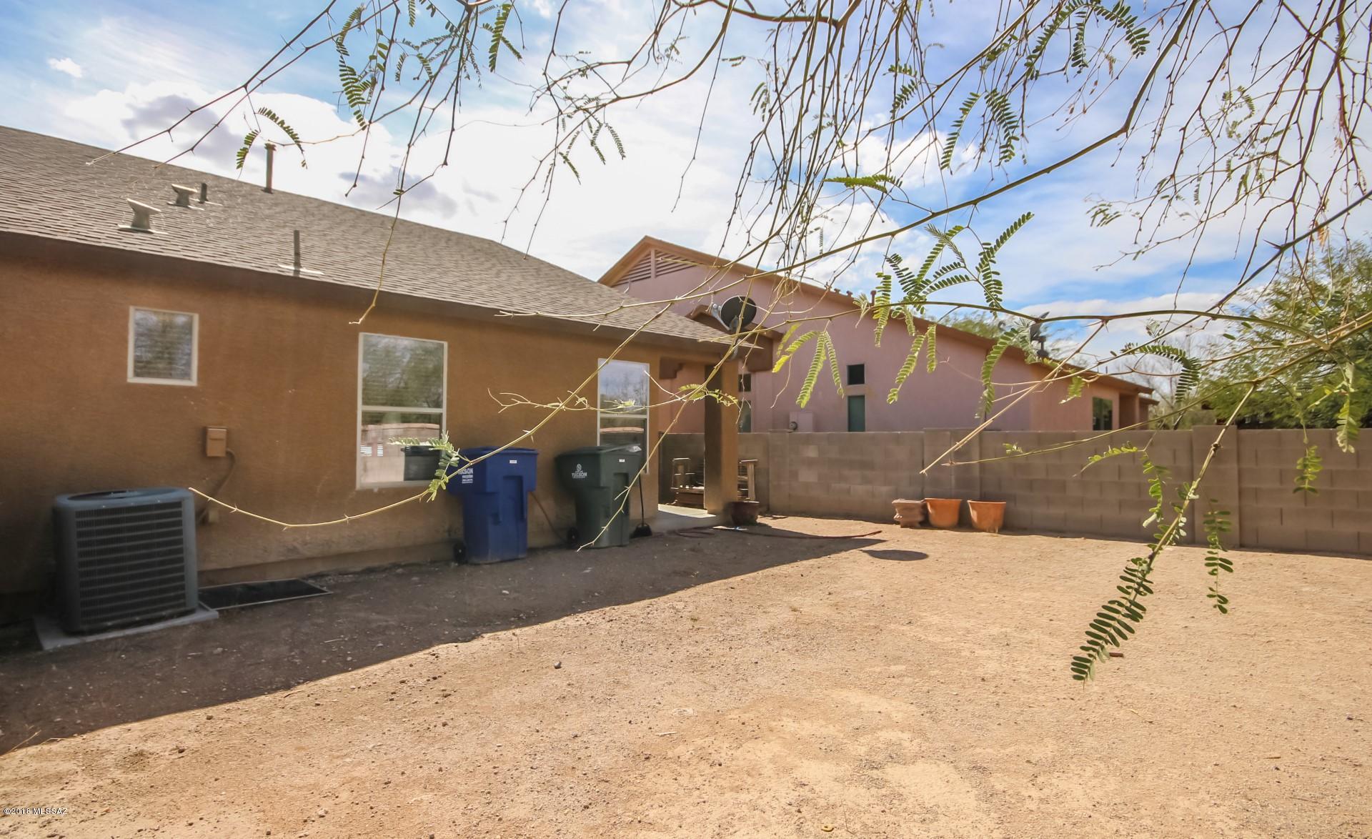 Tres Pueblos - Residential