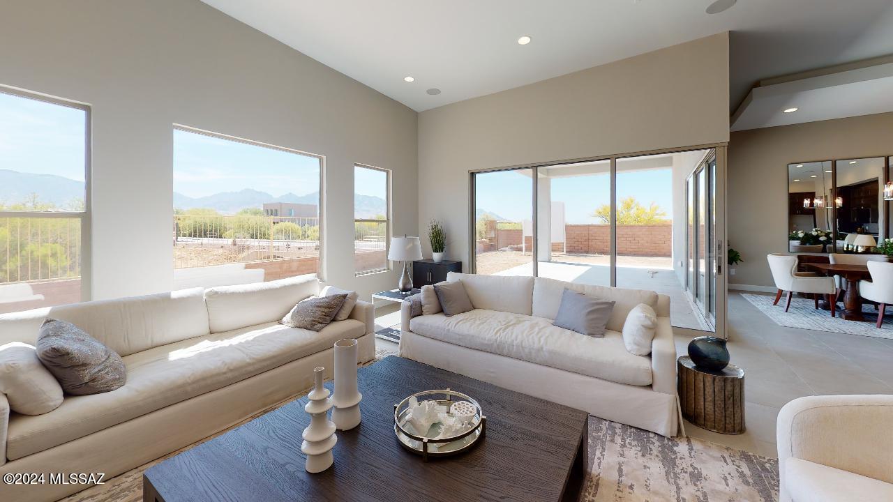 Boulder Bridge Pass III At Dove Mountain SQ20143000307 - Residential