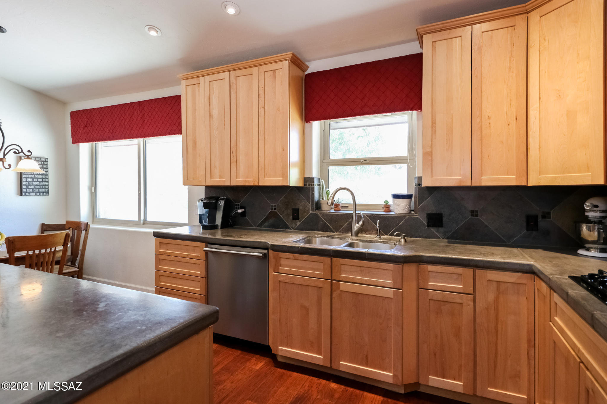Country Club Estates NO. 1 - Residential