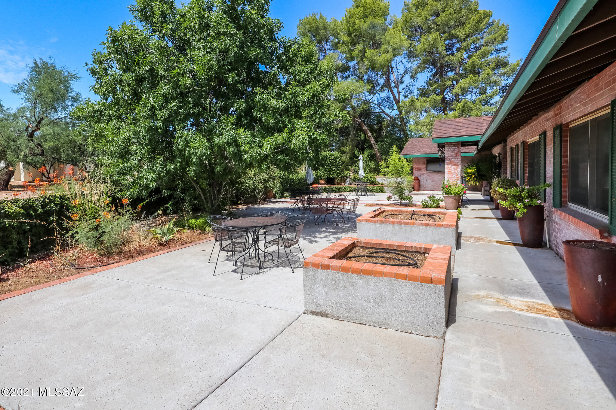 Country Club Estates NO. 1 - Residential