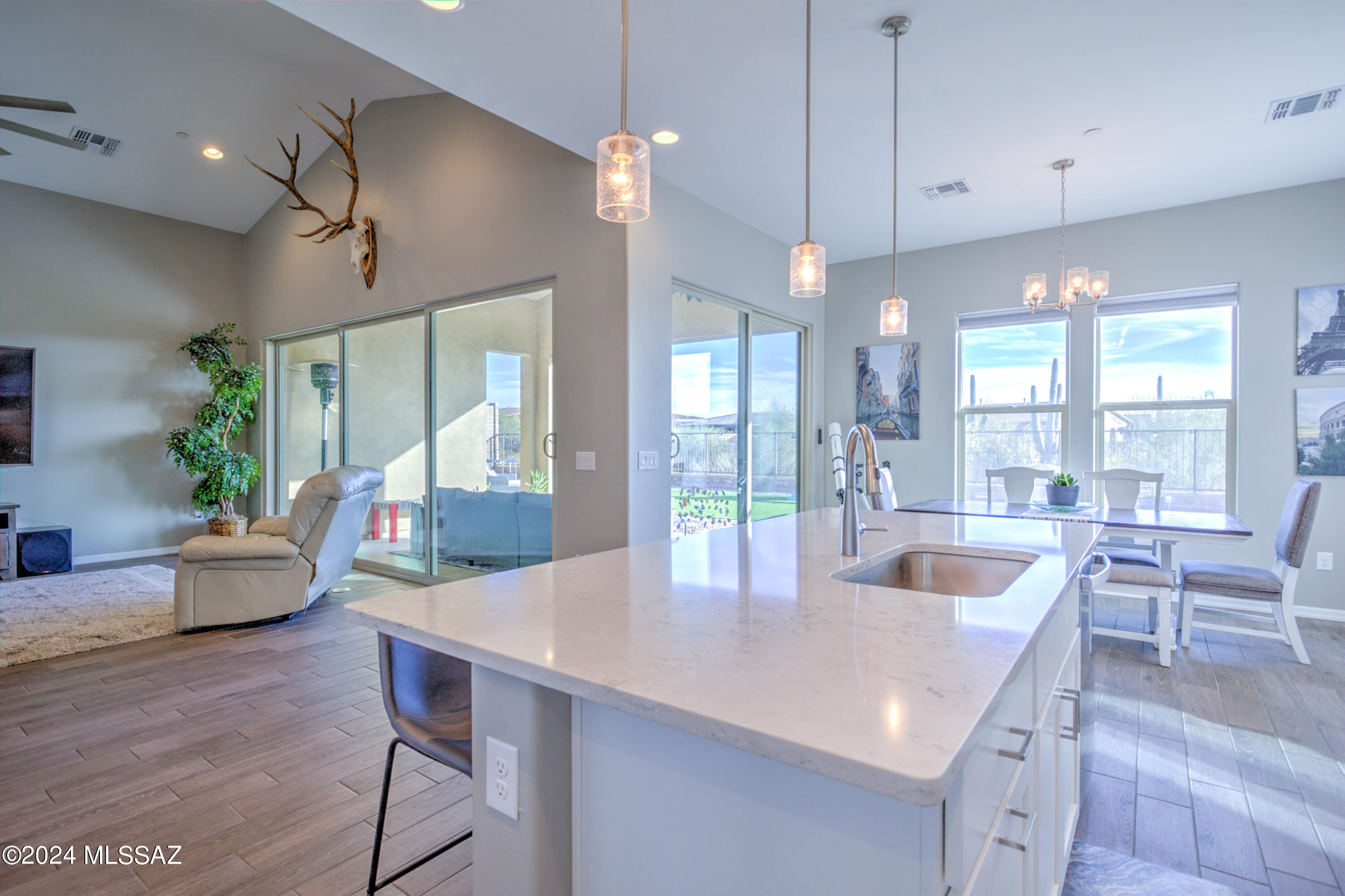 Boulder Bridge Pass II At Dove Mountain SQ20143250154 - Residential