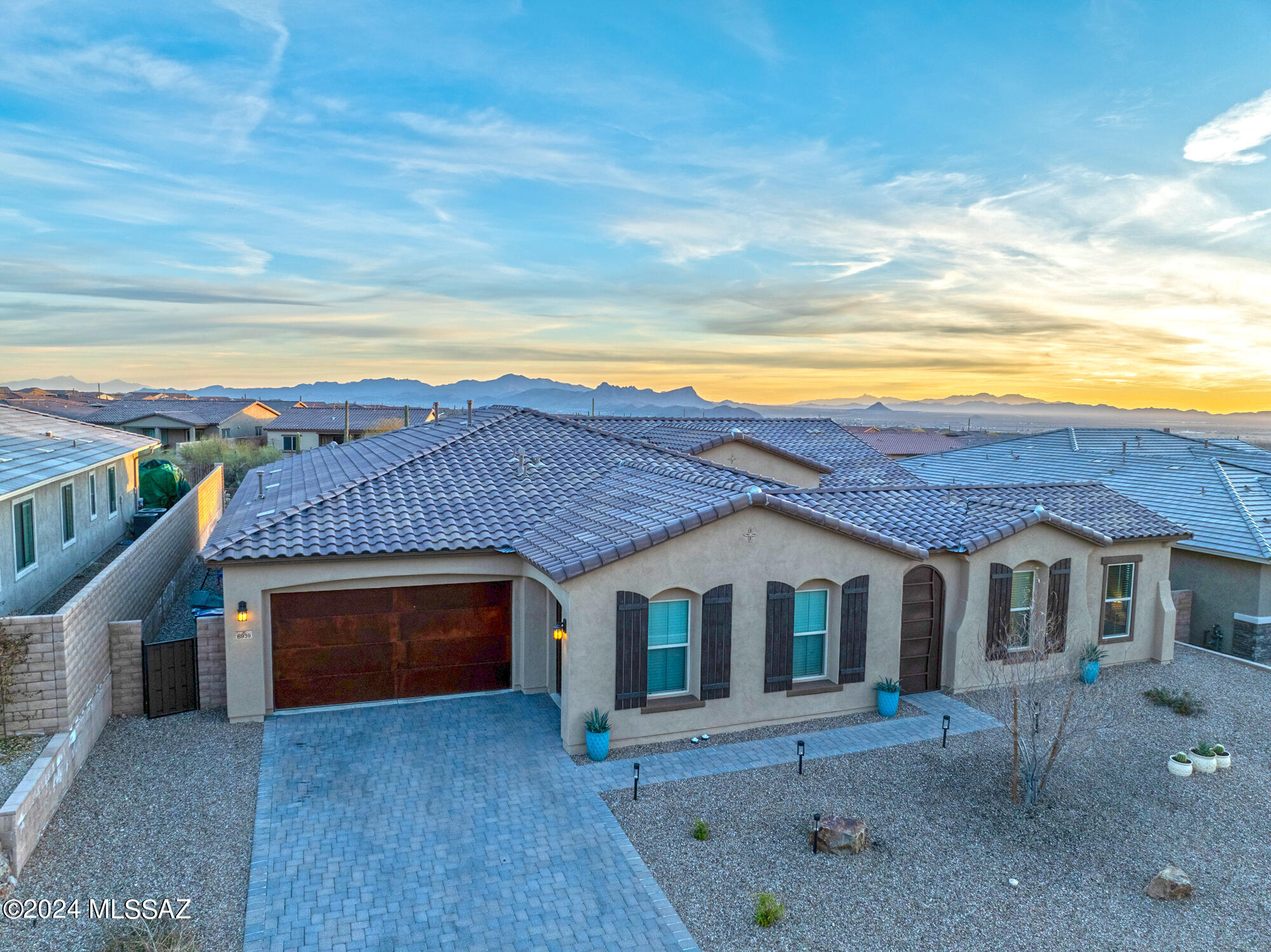 Boulder Bridge Pass II At Dove Mountain SQ20143250154 - Residential