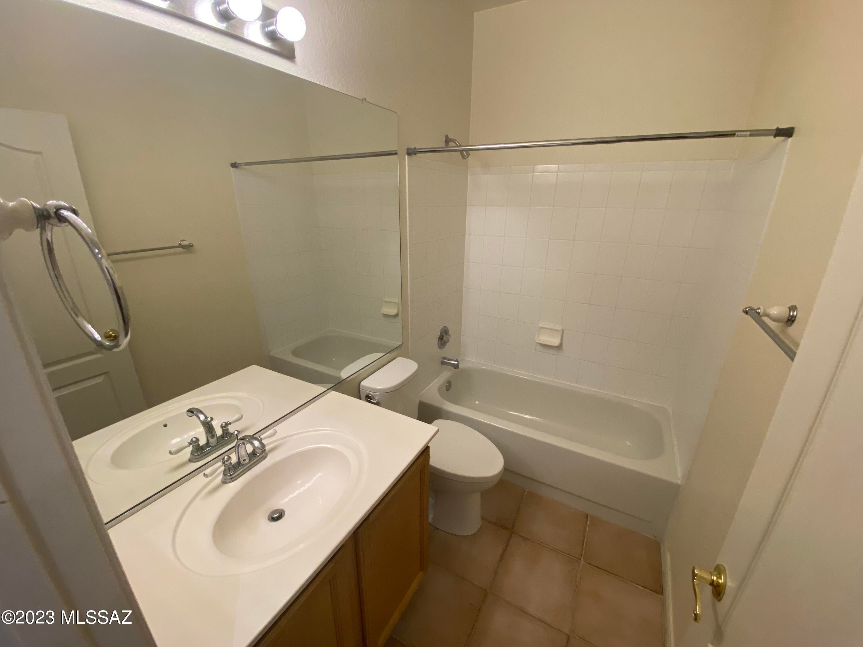 Encanto Canyon II (1-67) - Residential Lease