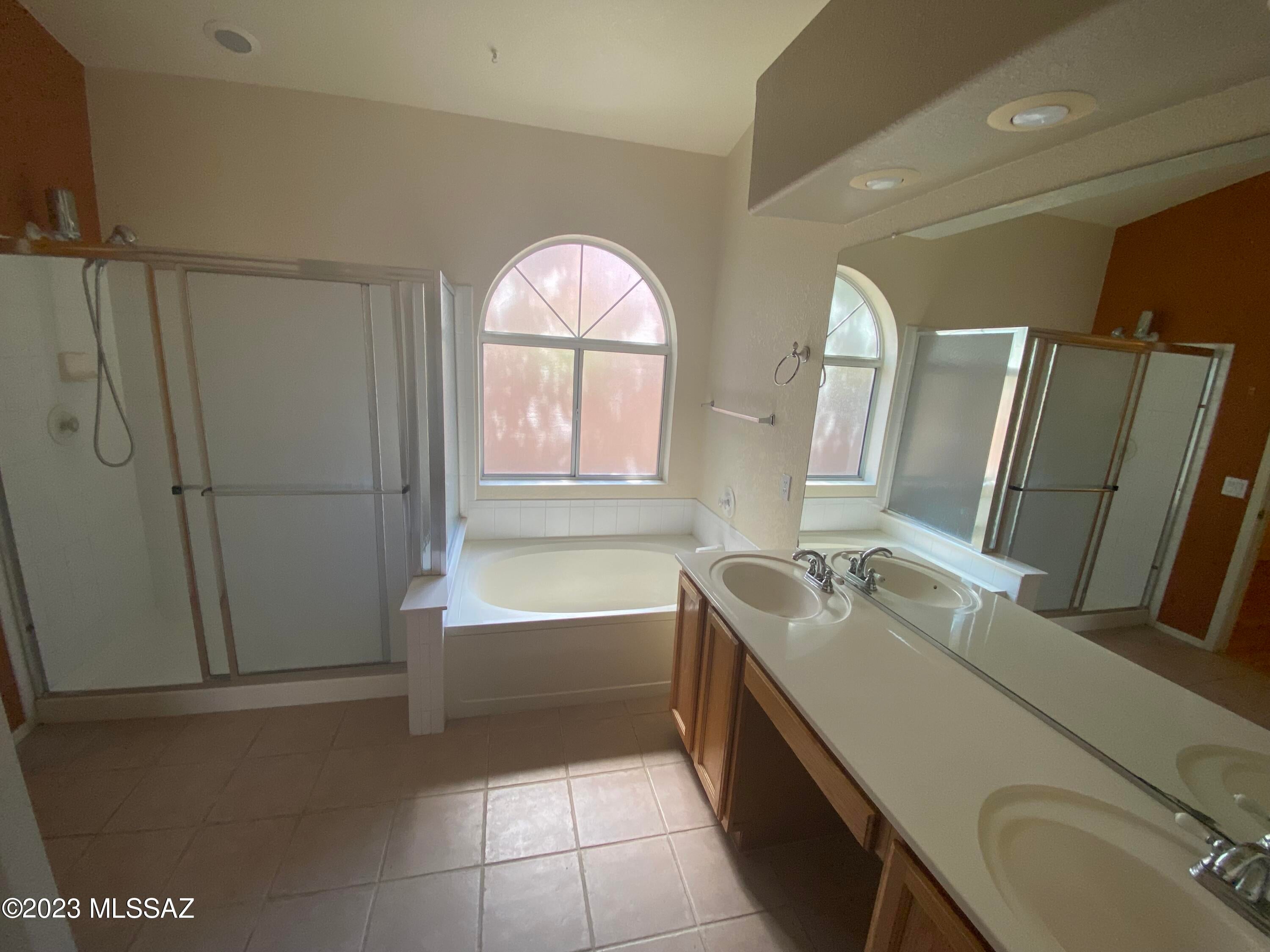 Encanto Canyon II (1-67) - Residential Lease