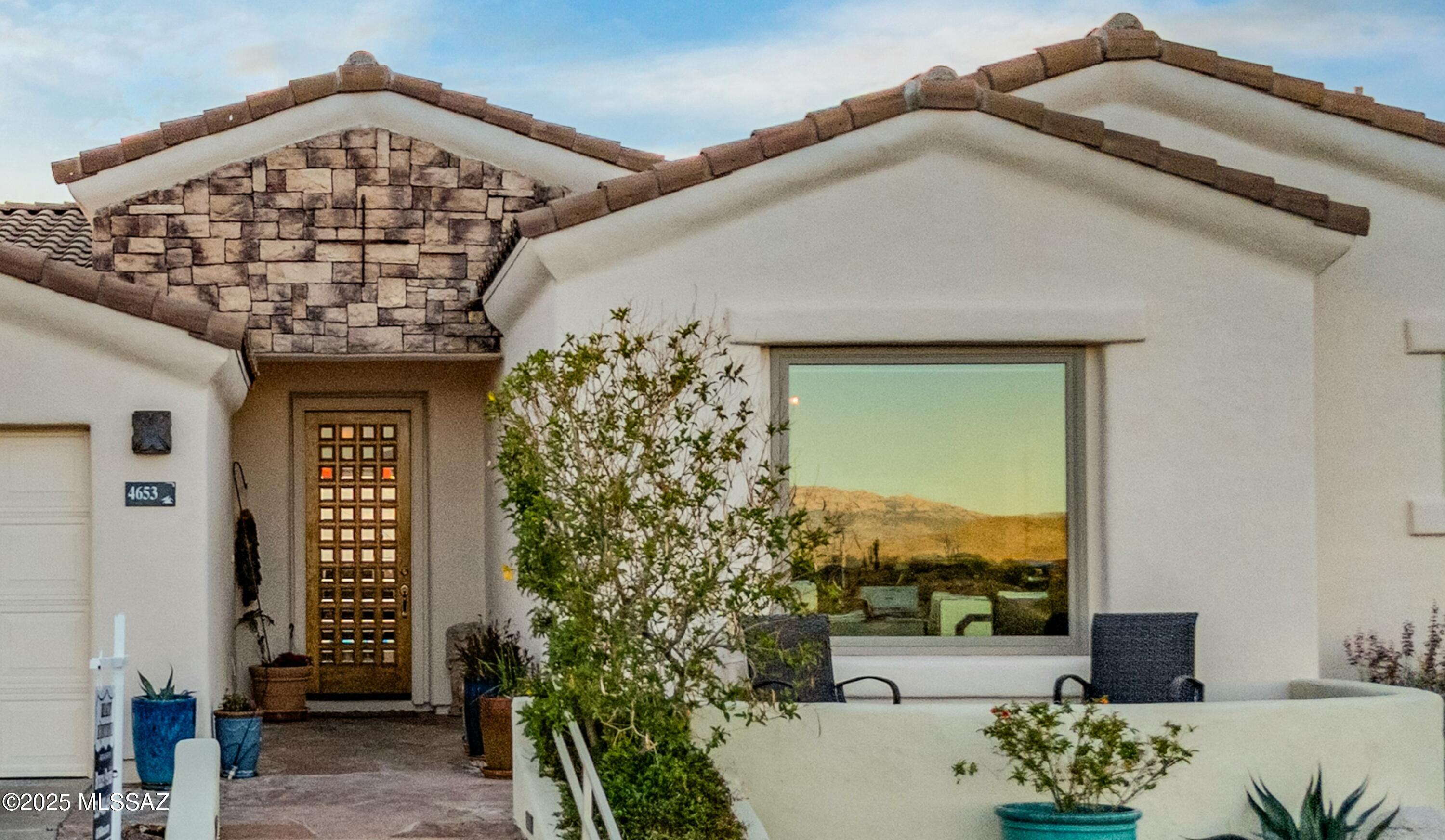 Sabino Mountain (1-290) - Residential