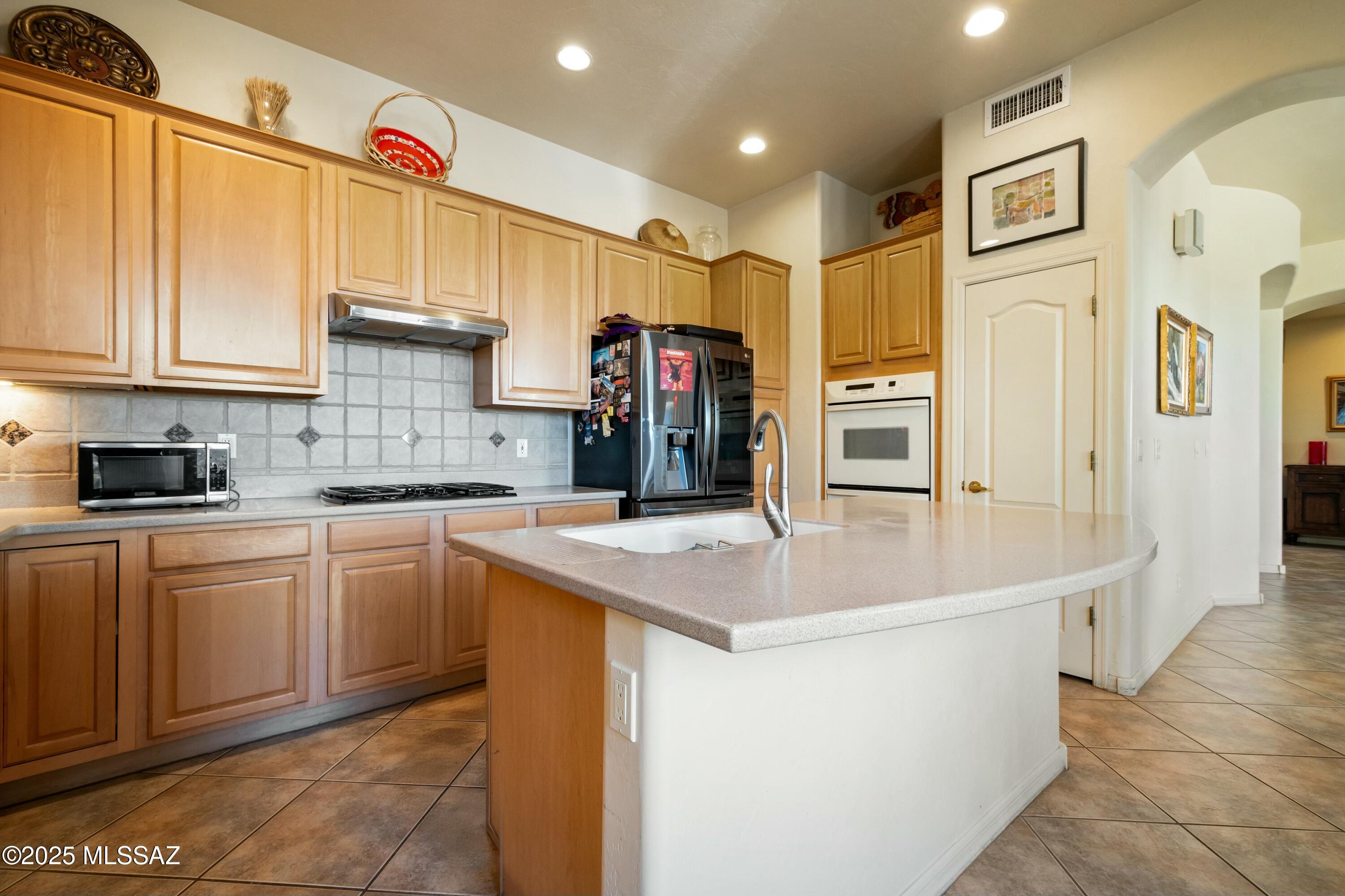 Sabino Mountain (1-290) - Residential