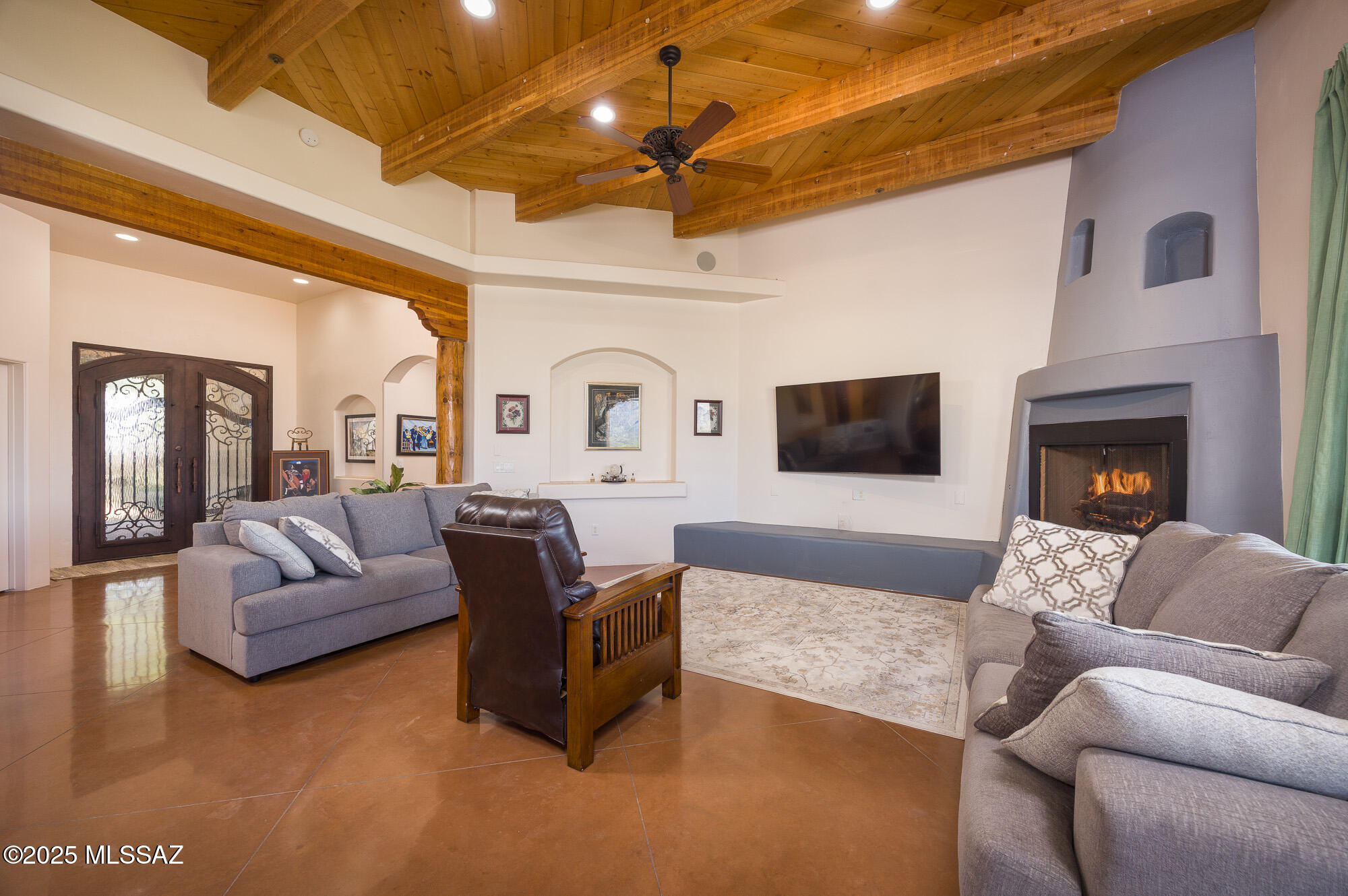 Coyote Creek (1-395) - Residential