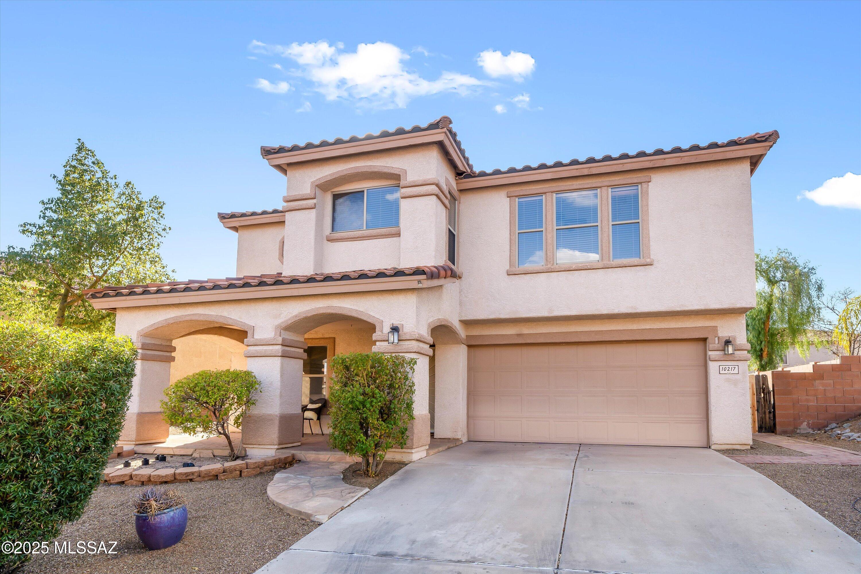 Nestled in the highly sought after, gated community of the Villages of La Canada, this beautiful home offers the perfect blend of luxury and comfort. Boasting 4 spacious bedrooms, 2.5 bathrooms, and a generous 2,519 square feet of living space, this residence is ideal for those seeking both style and functionality.
Step inside to discover gorgeous tile and laminate flooring throughout, adding a touch of elegance to every room. Upgraded carpets in bedrooms make them very cozy. The heart of the home is the large, updated kitchen, complete with modern finishes and ample counter space?perfect for the home chef. One newer HVAC! Large loft!
The expansive lot provides plenty of outdoor space, featuring a sparkling, well-sized pool that's perfect for relaxing or entertaining guests! Privacy, space and in the heart of OV. Don't miss out on the chance to call this home yours!