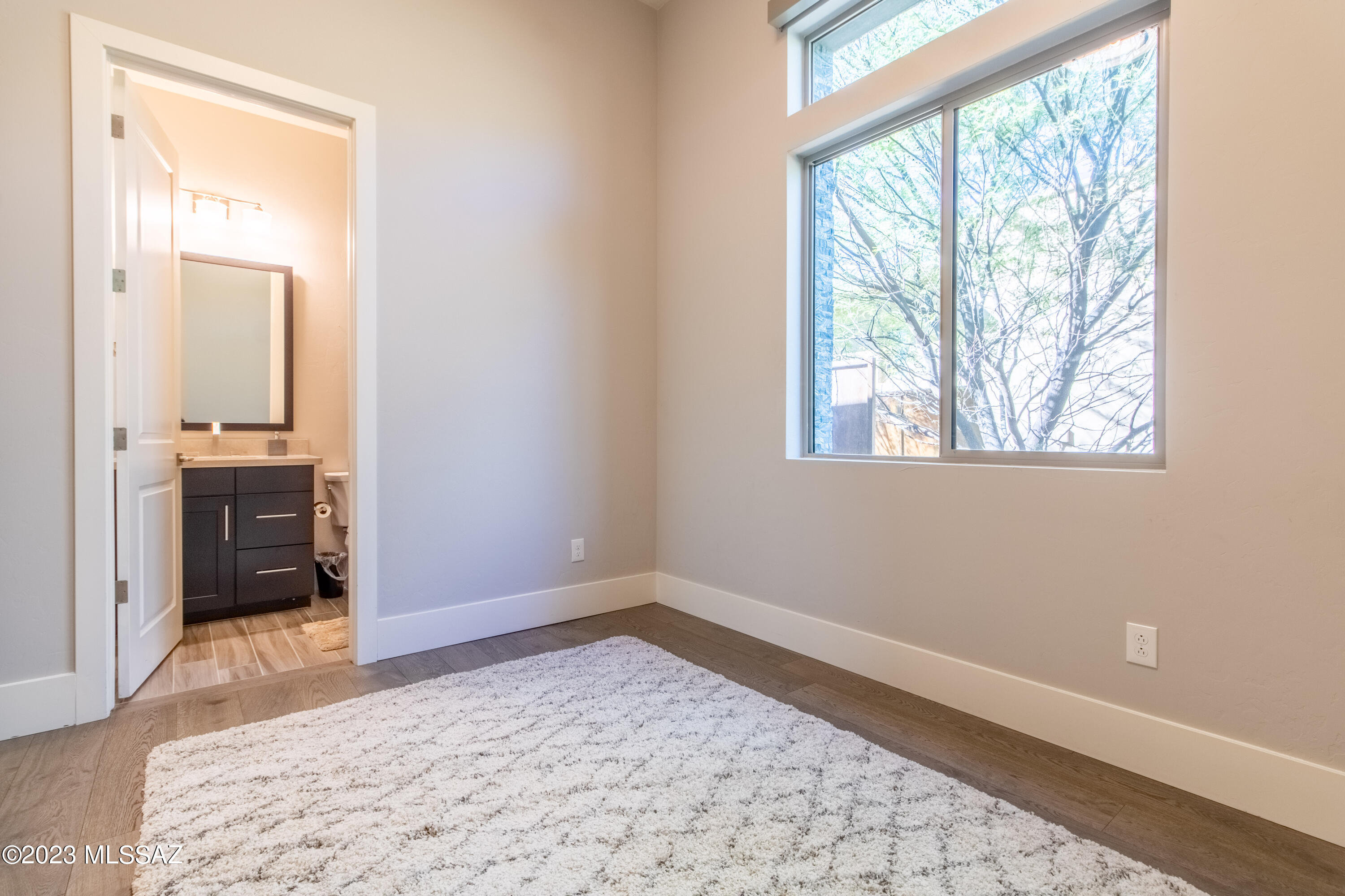 Stone Canyon VIII (486-602) - Residential Lease
