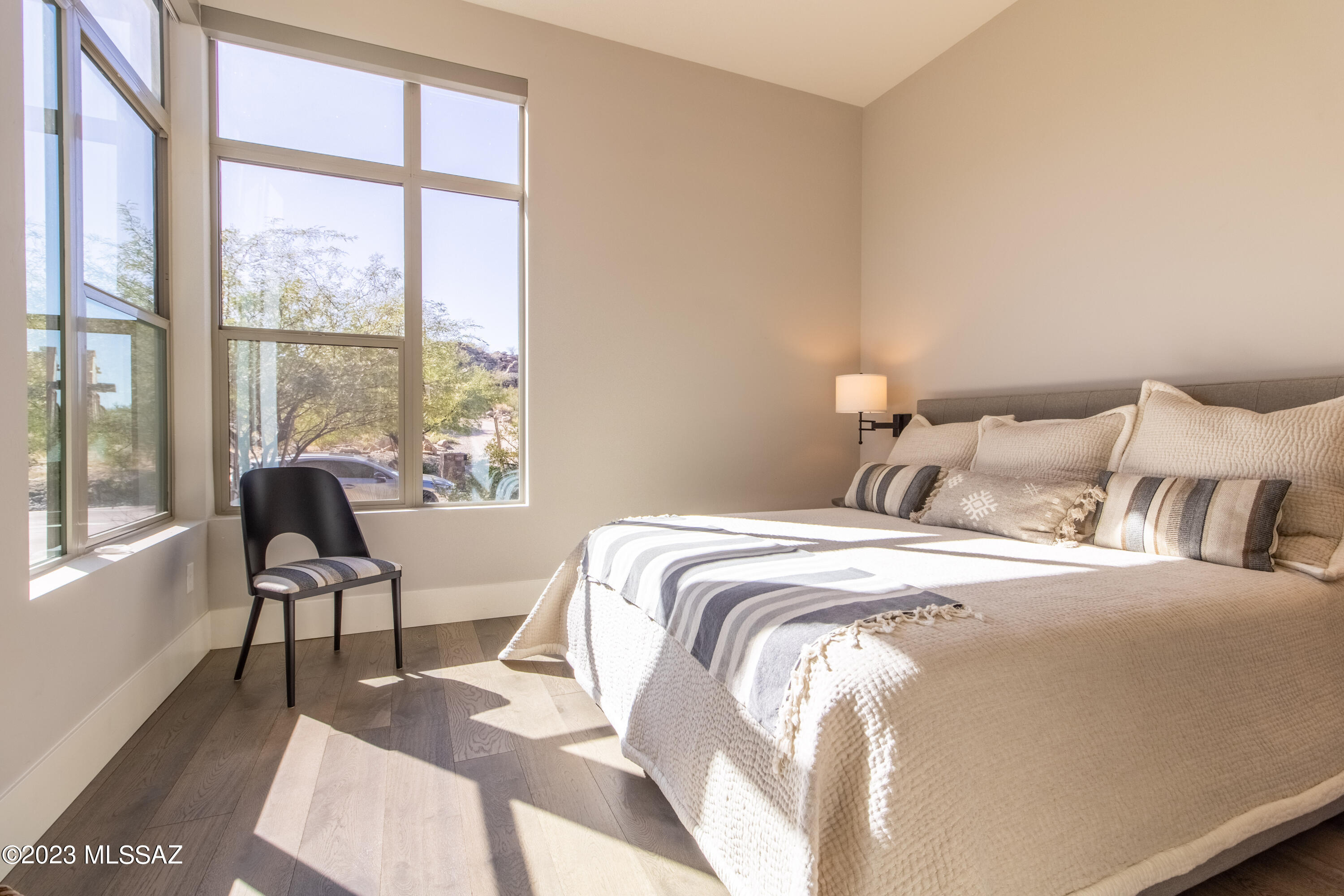 Stone Canyon VIII (486-602) - Residential Lease