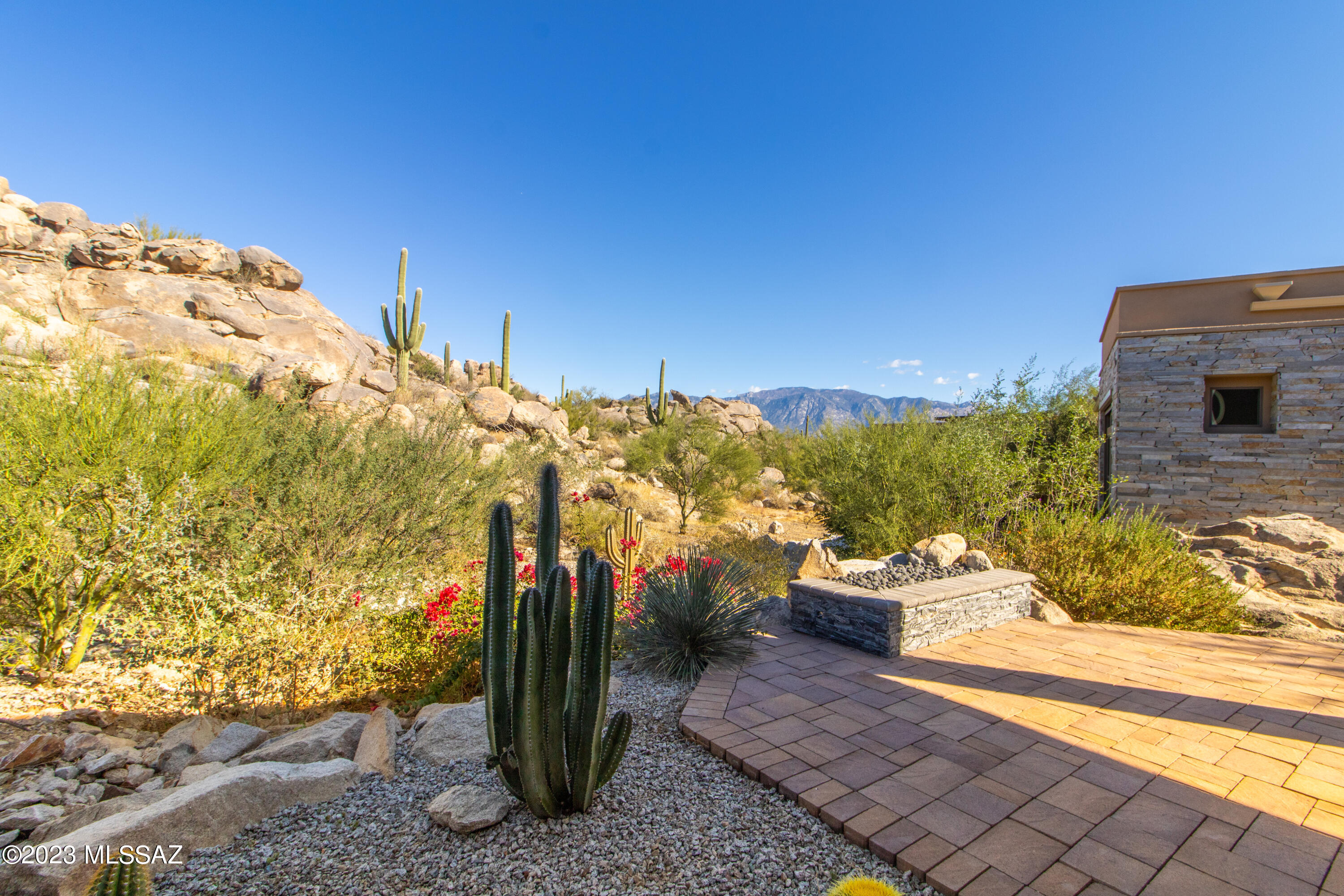 Stone Canyon VIII (486-602) - Residential Lease