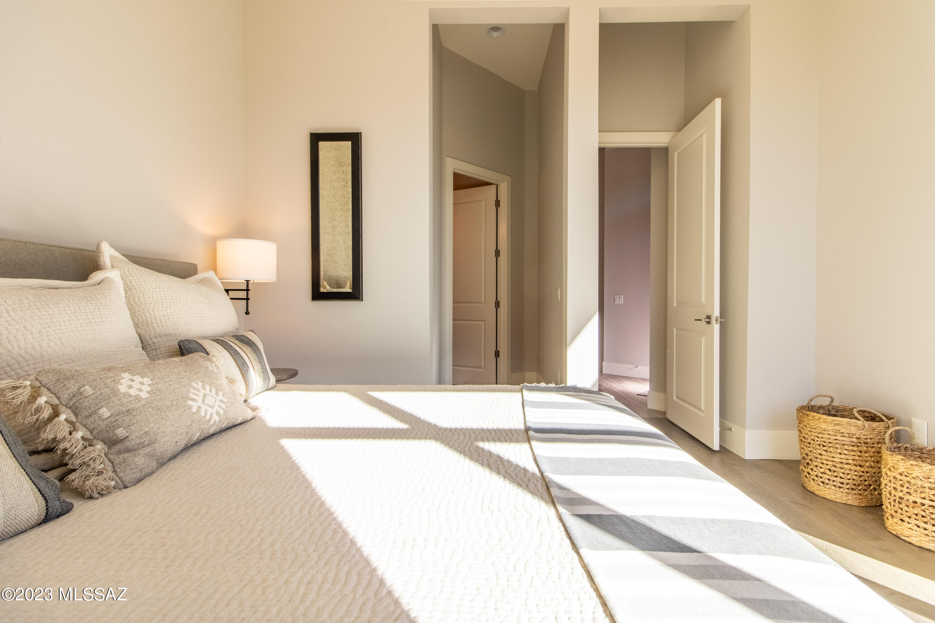 Stone Canyon VIII (486-602) - Residential Lease