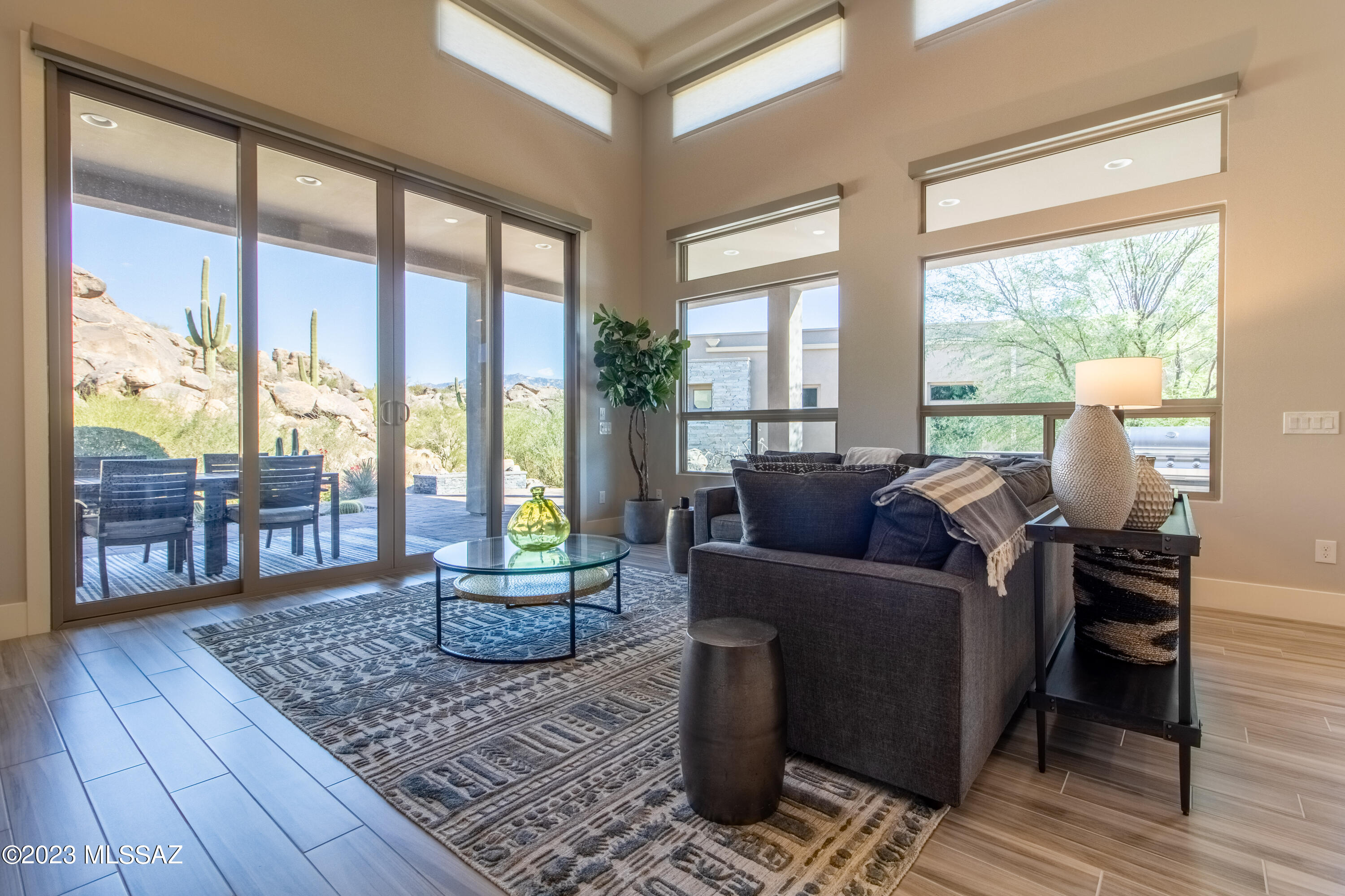 Stone Canyon VIII (486-602) - Residential Lease