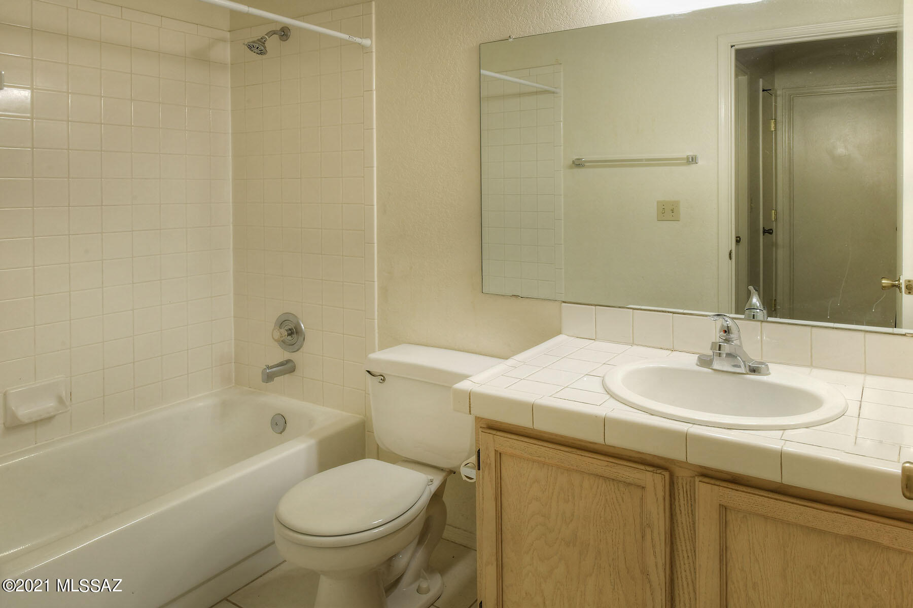 Country Club(1-221) - Residential