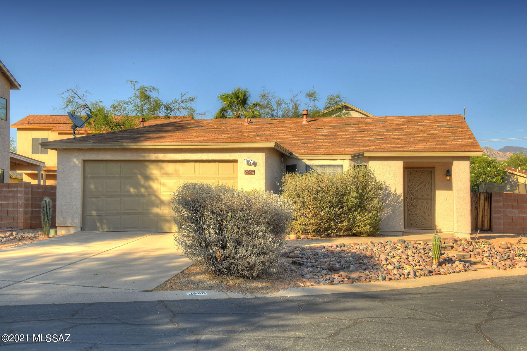 Country Club(1-221) - Residential