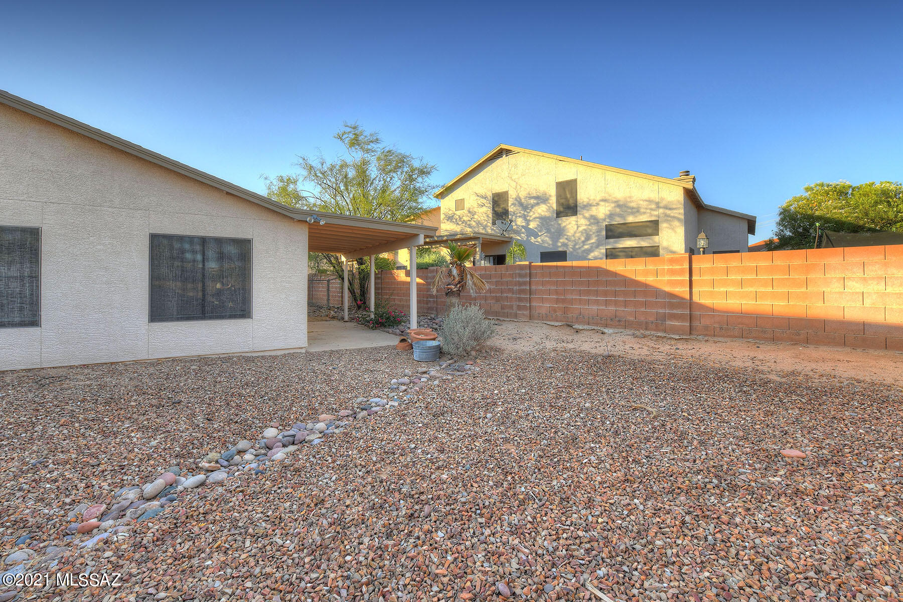 Country Club(1-221) - Residential