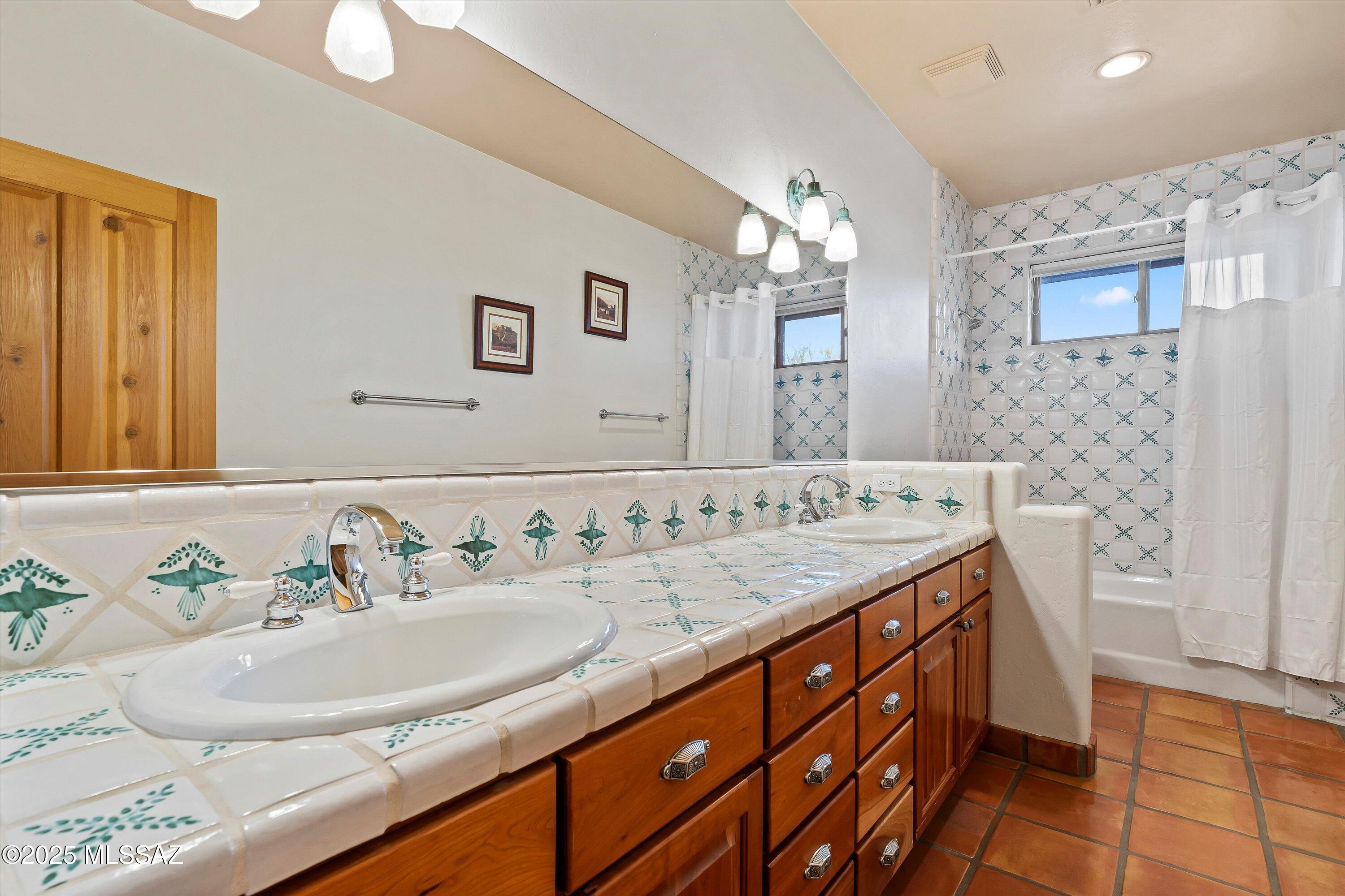 La Paloma Estates (1-35) - Residential