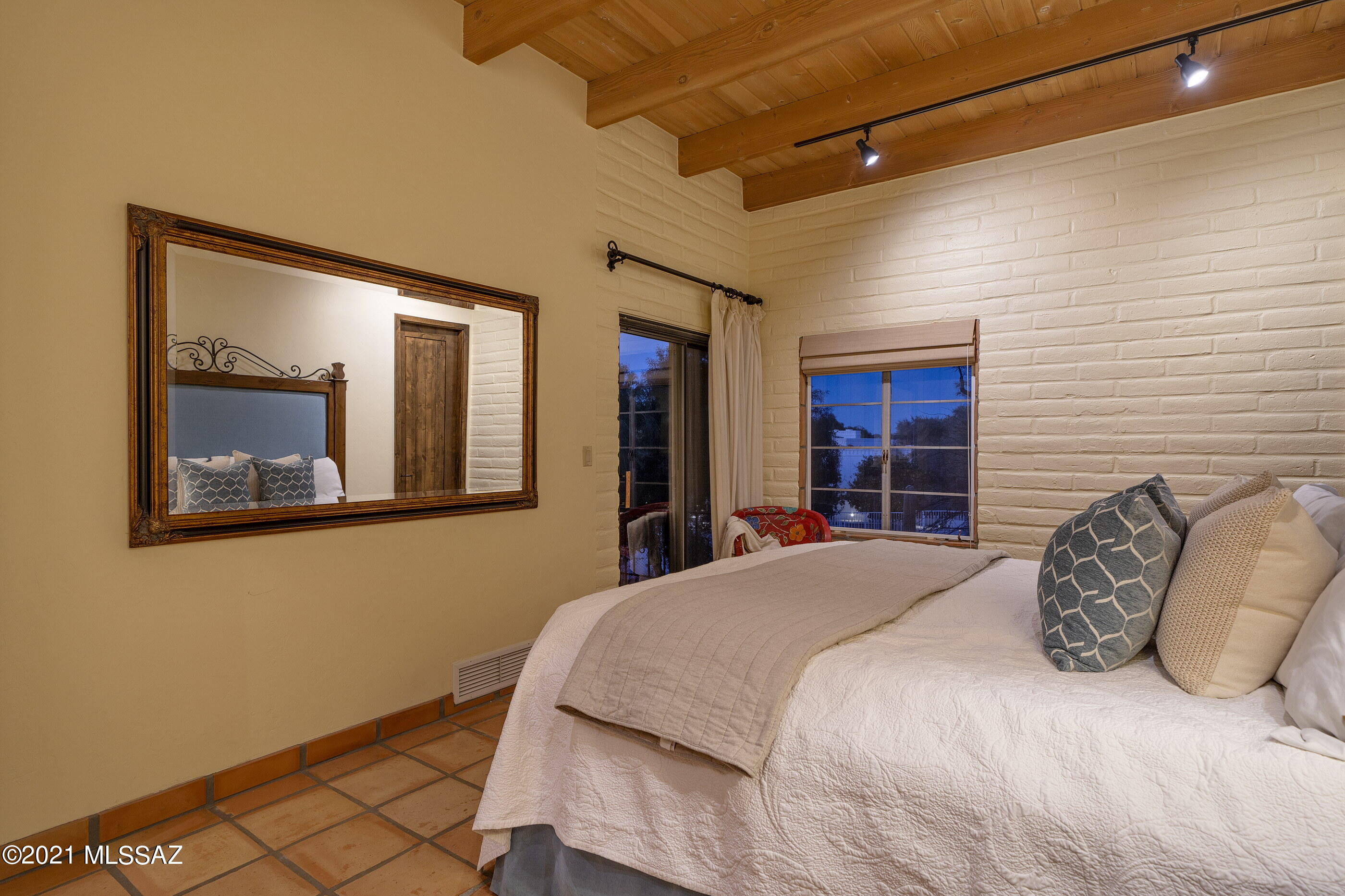 Tucson National Est - Residential