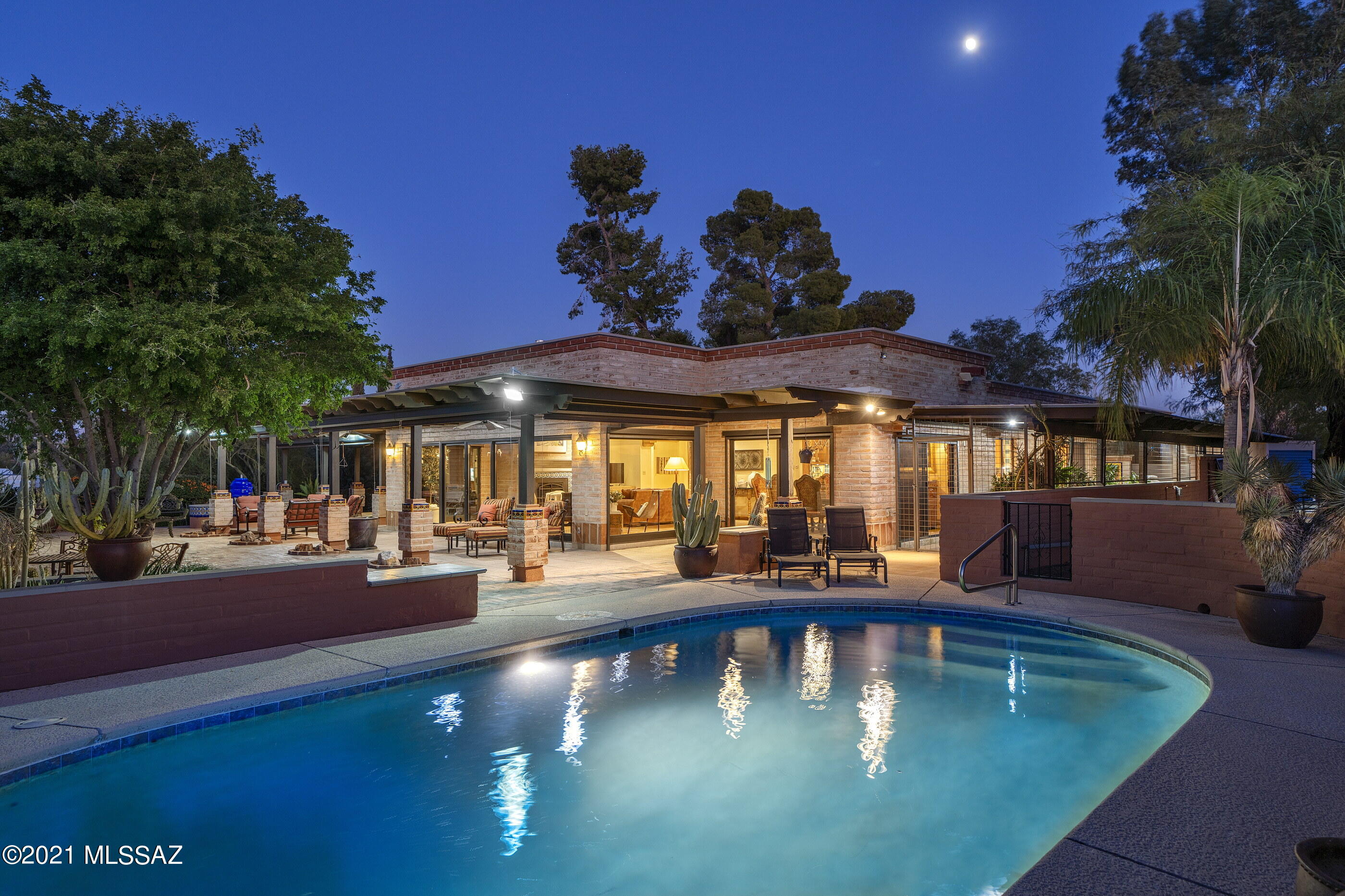 Tucson National Est - Residential