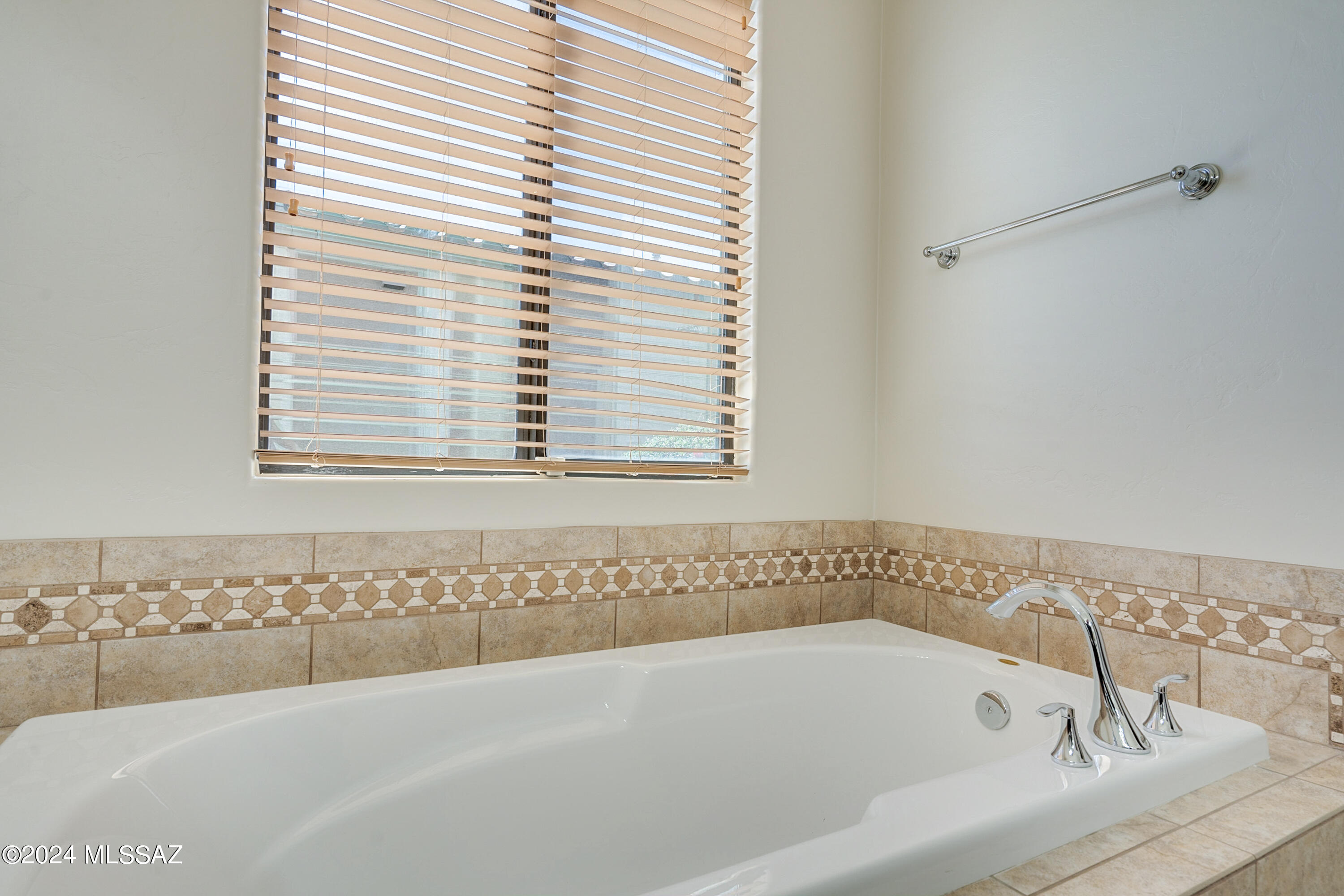 Preserve III at Dove Mtn (306-486,530-534,577-605) - Residential Lease