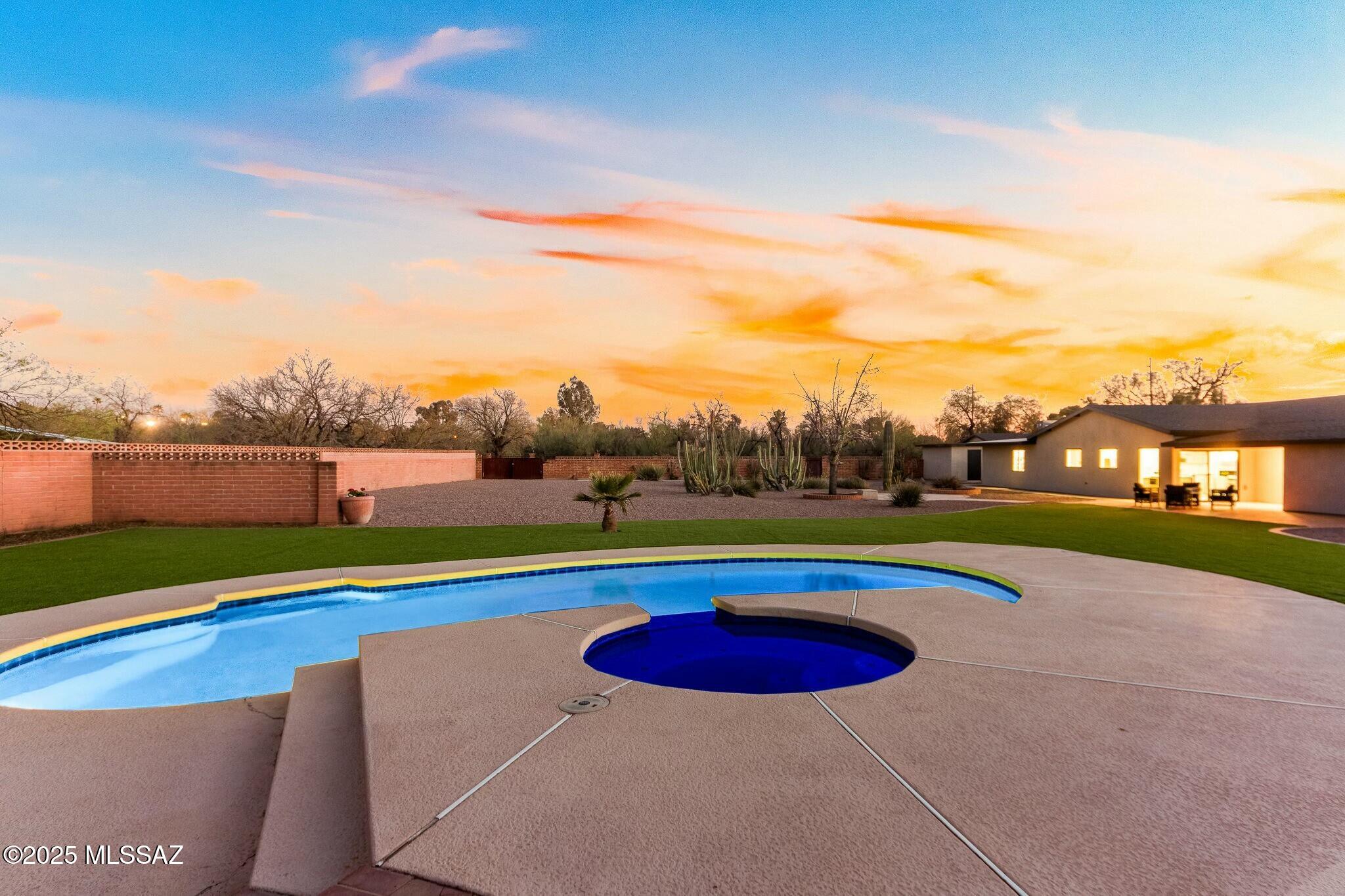 Colonia Solana - Residential