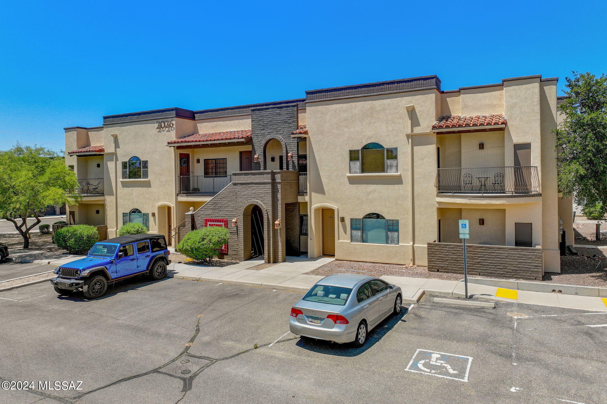 Placita Escondida Bldgs 18-20 Units 1-204 - Residential